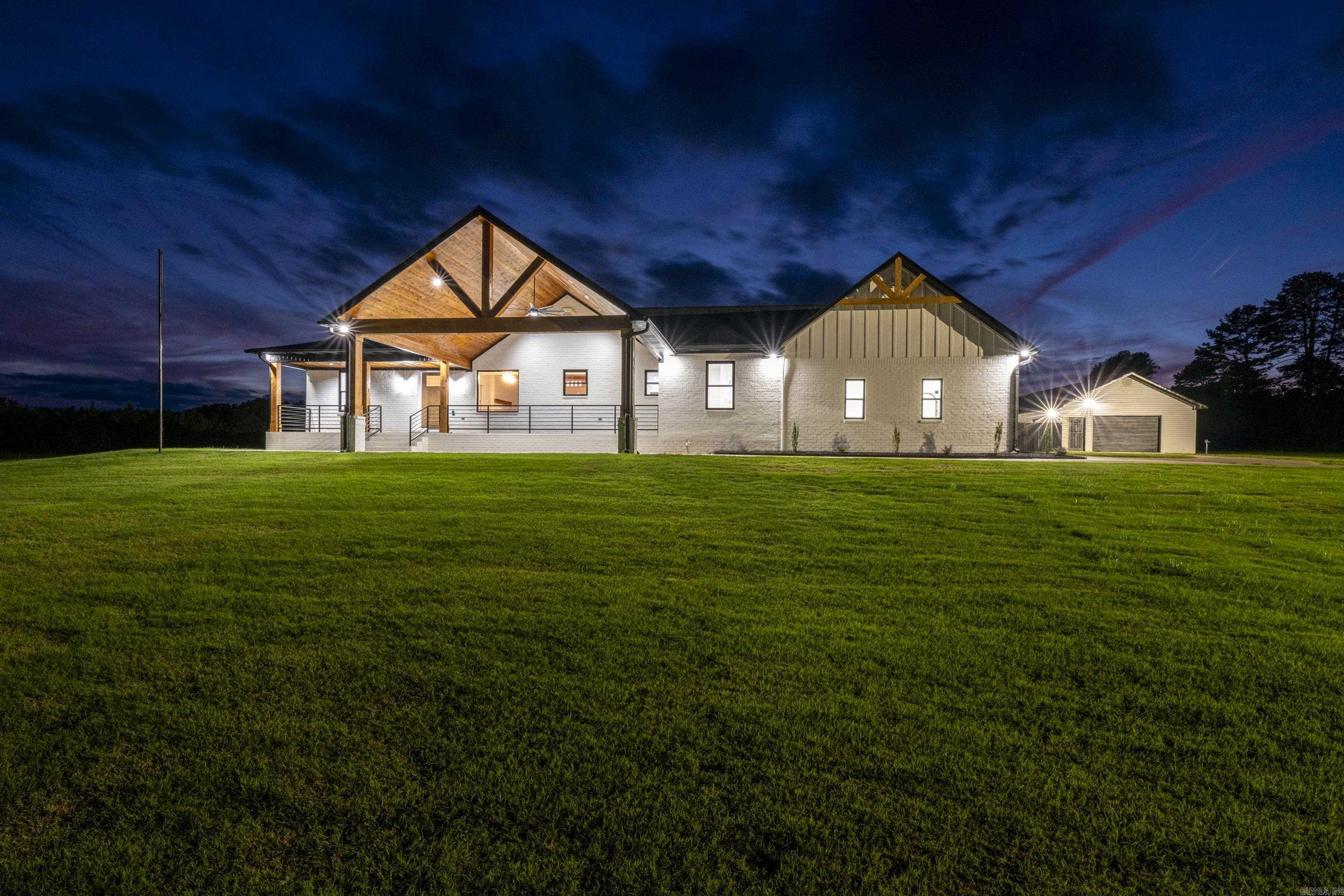 Heber Springs Outside - Residential