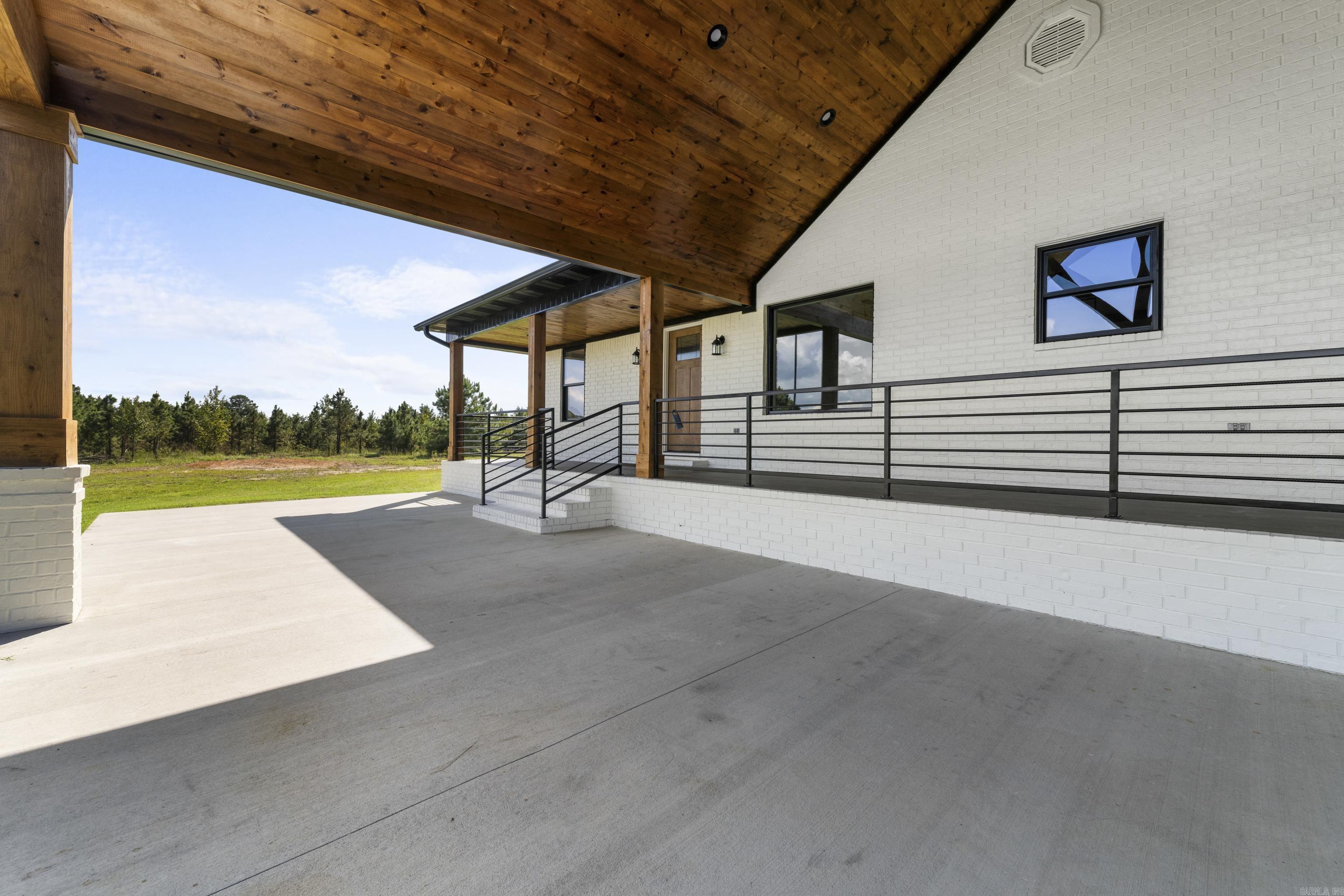 Heber Springs Outside - Residential