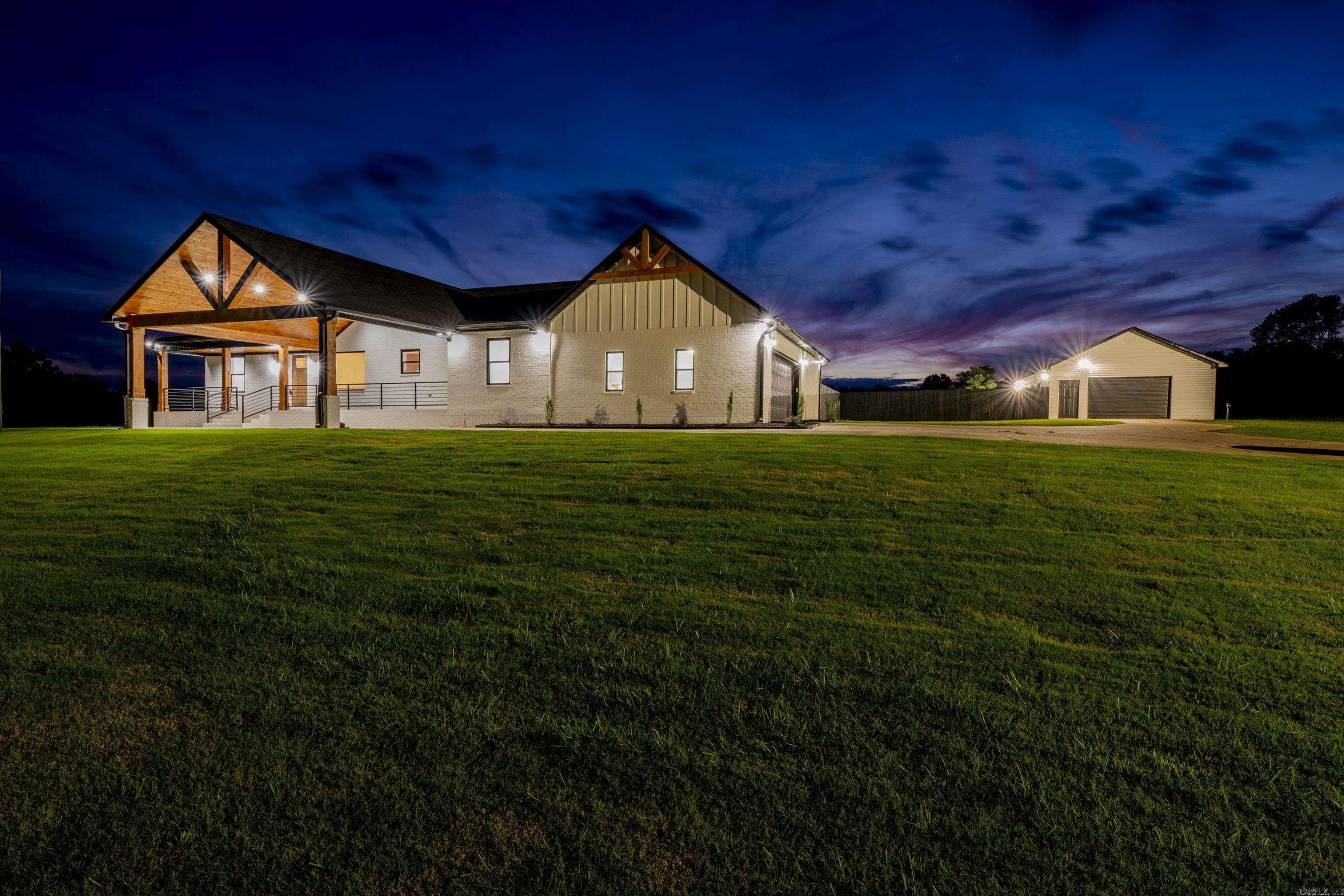 Heber Springs Outside - Residential