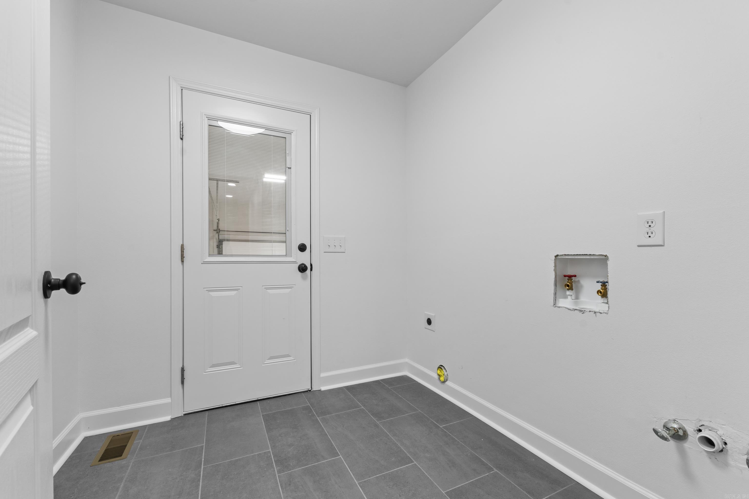 Heber Springs Outside - Residential