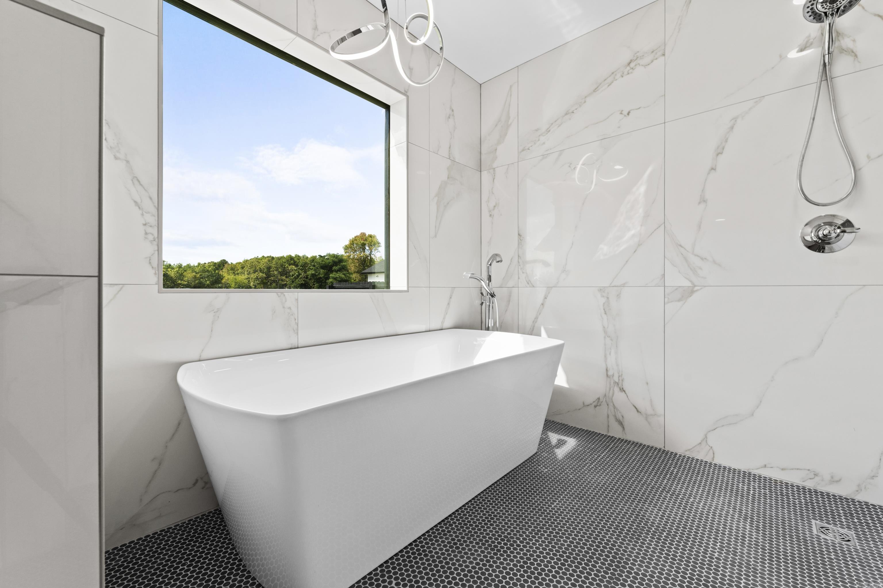 Heber Springs Outside - Residential