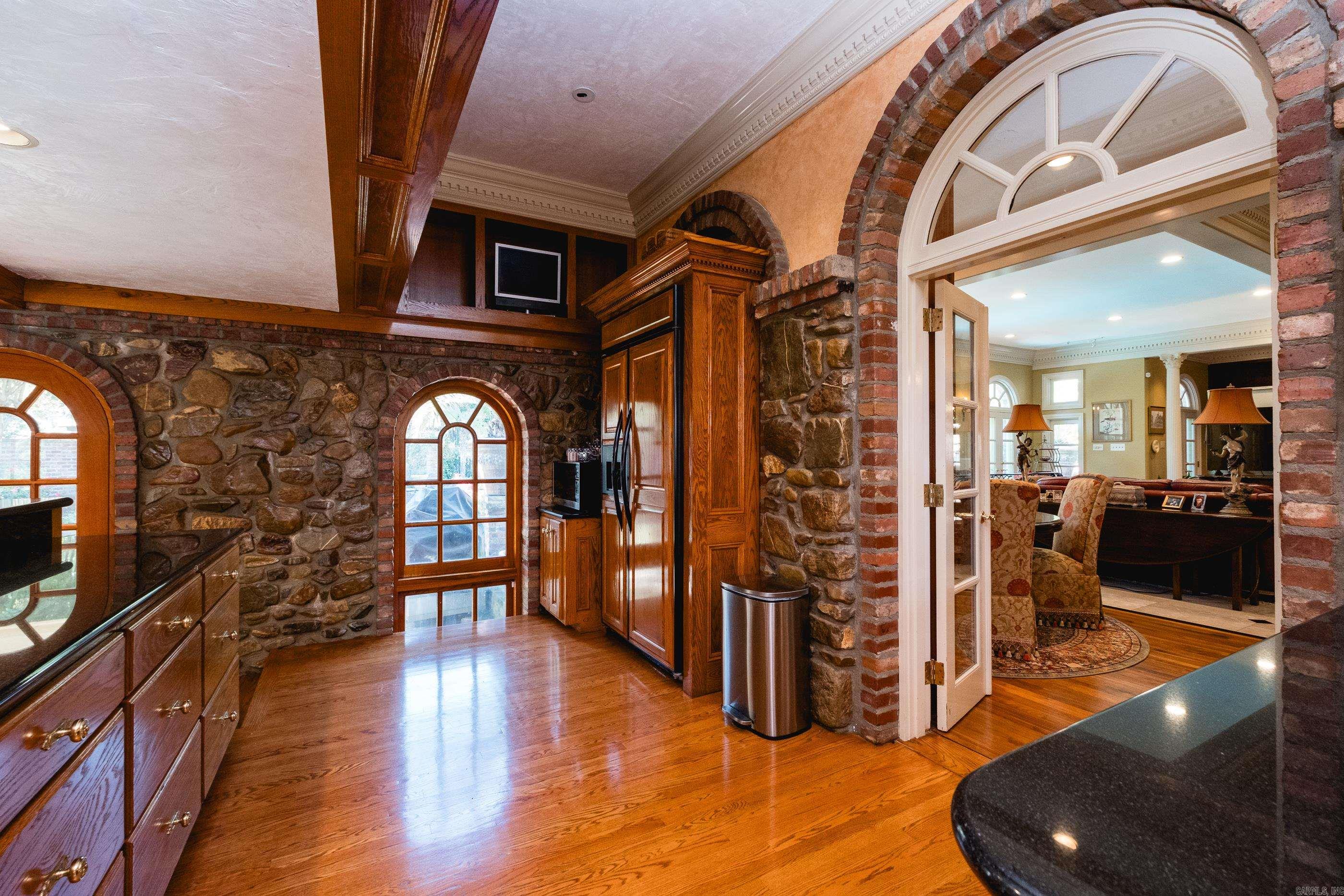 MIDLAND HILLS - Residential