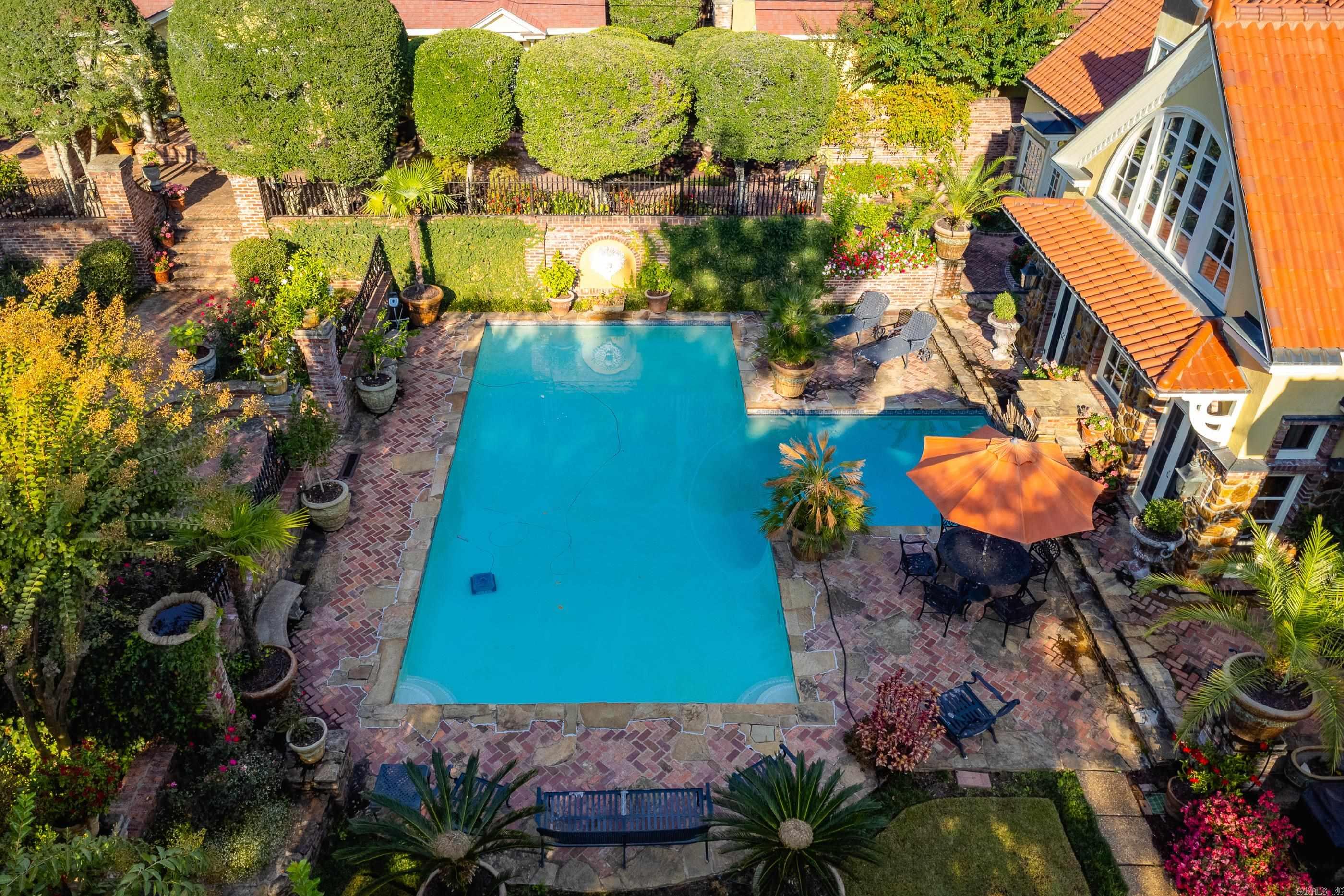 MIDLAND HILLS - Residential