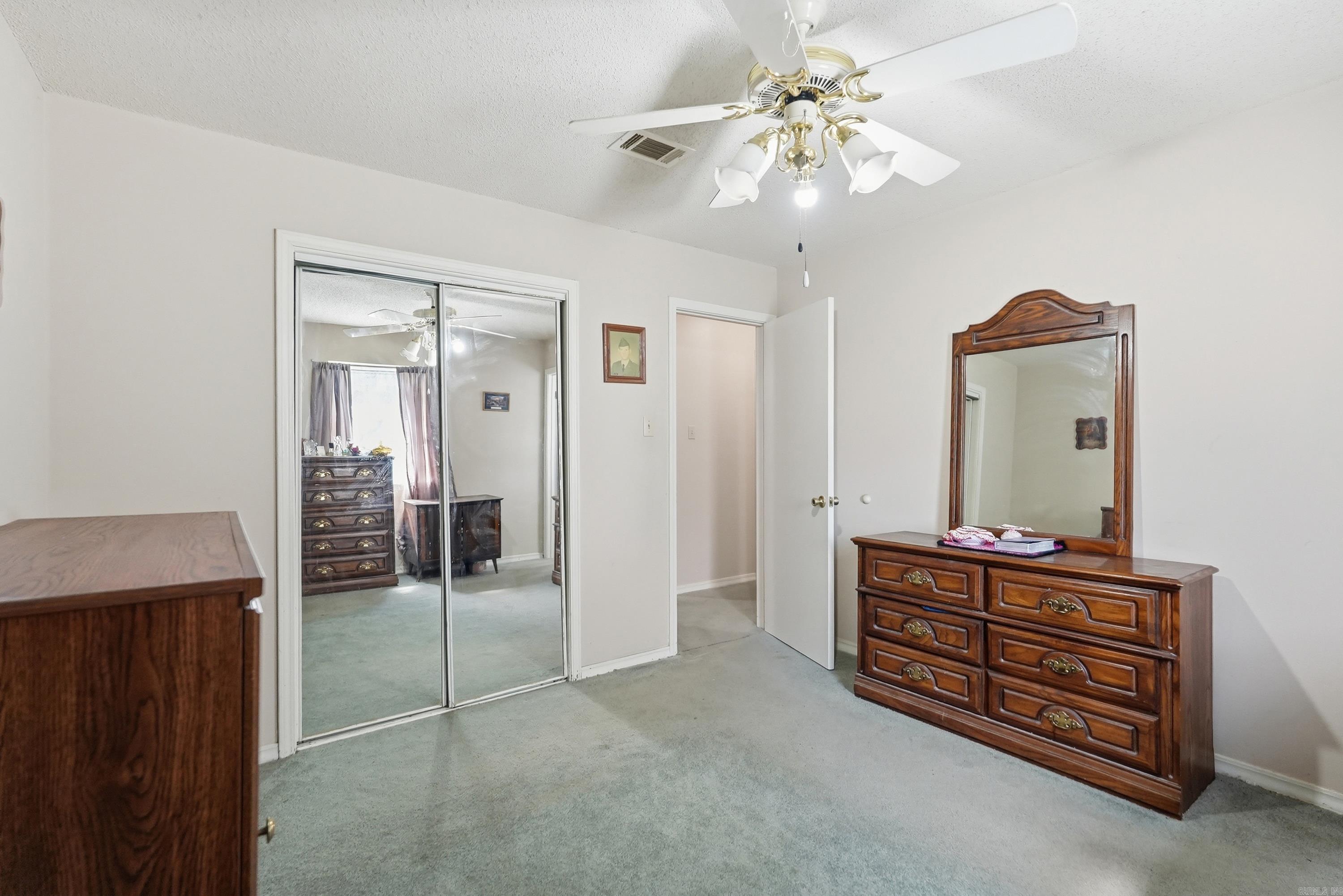 EASTWOOD ACRES - Residential