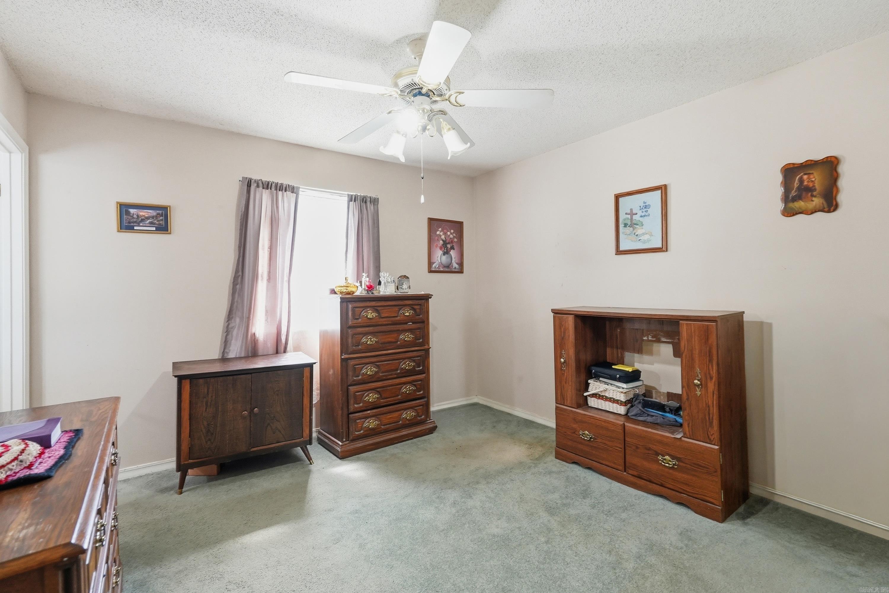 EASTWOOD ACRES - Residential