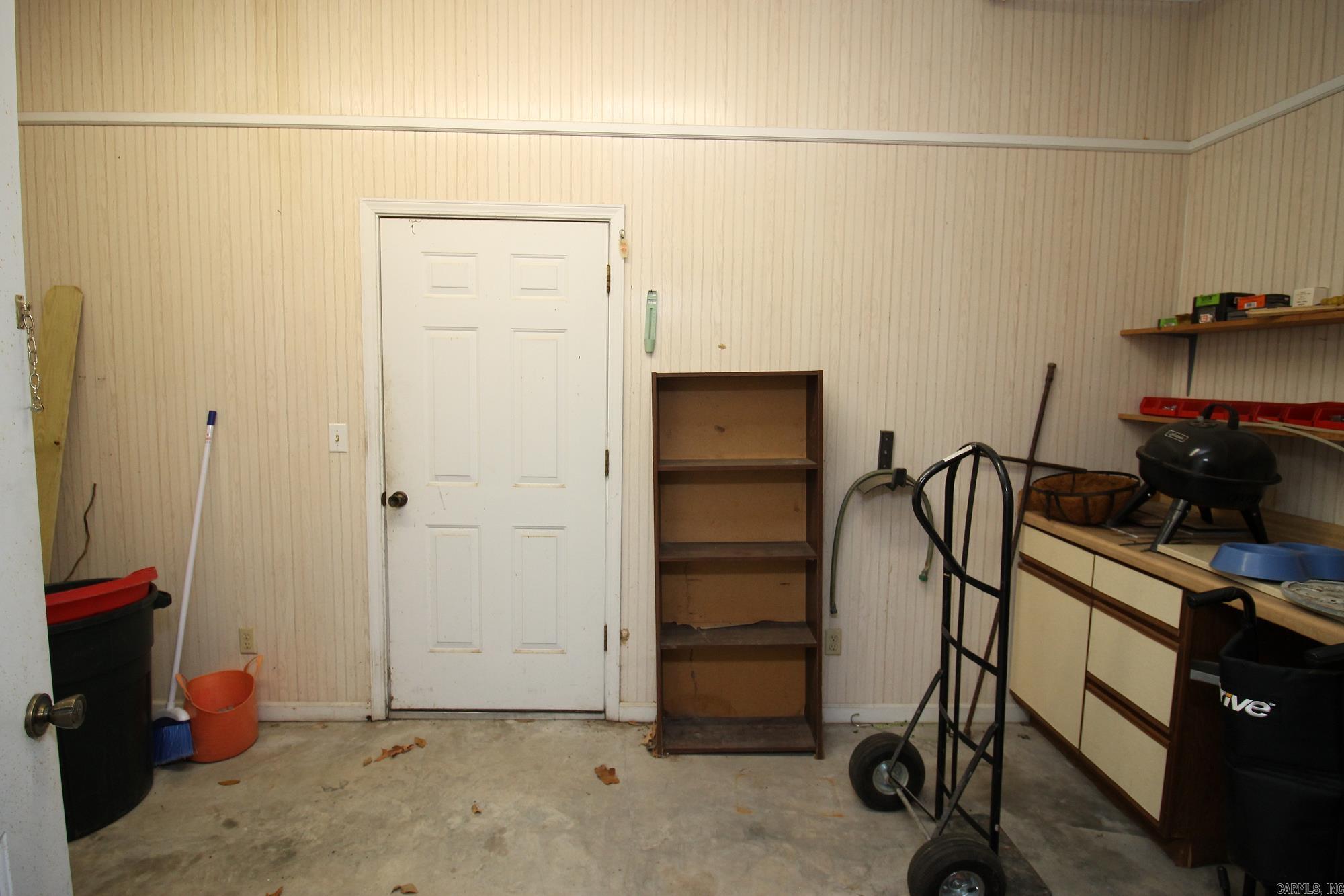 Metes & Bounds - Commercial Sale