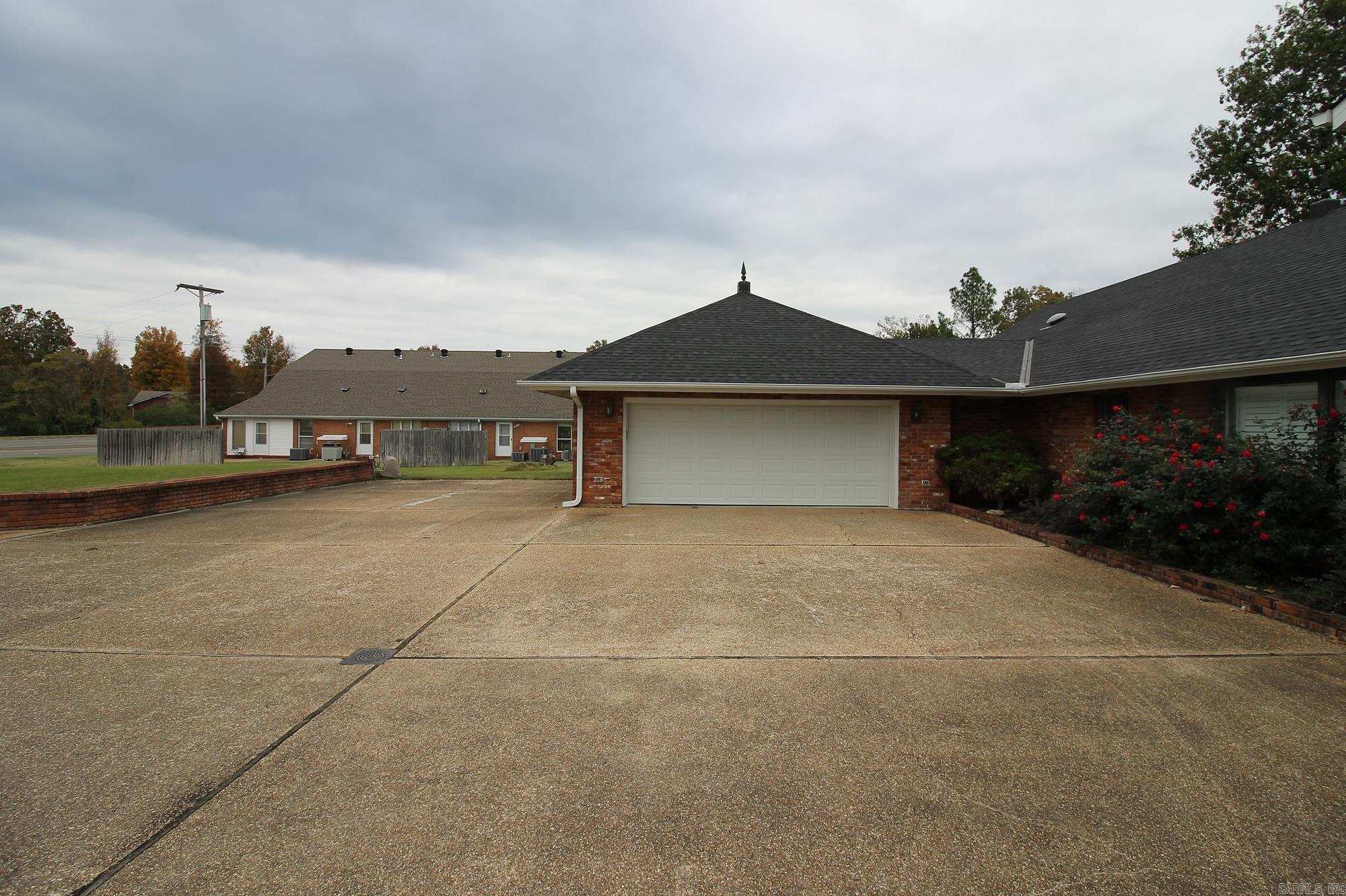 Metes & Bounds - Commercial Sale