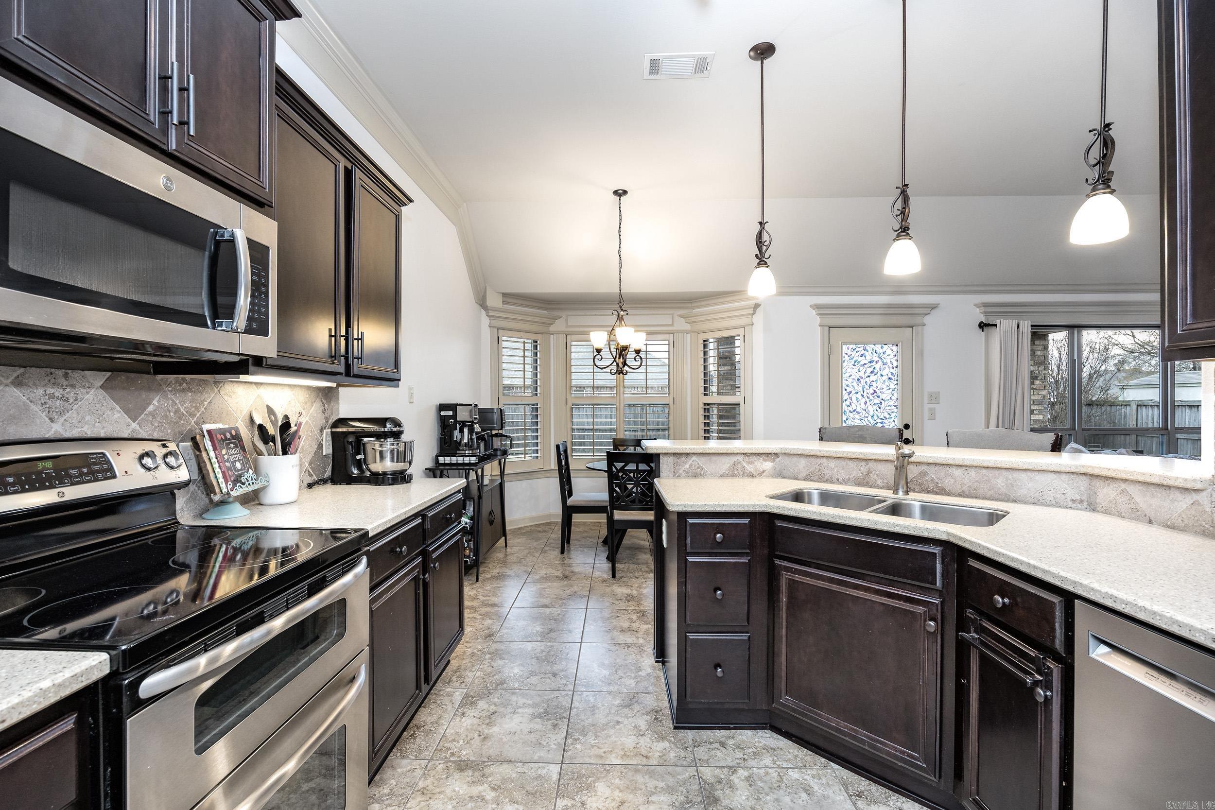 COUNTRY CLUB OF AR THE PH XXIII - Residential