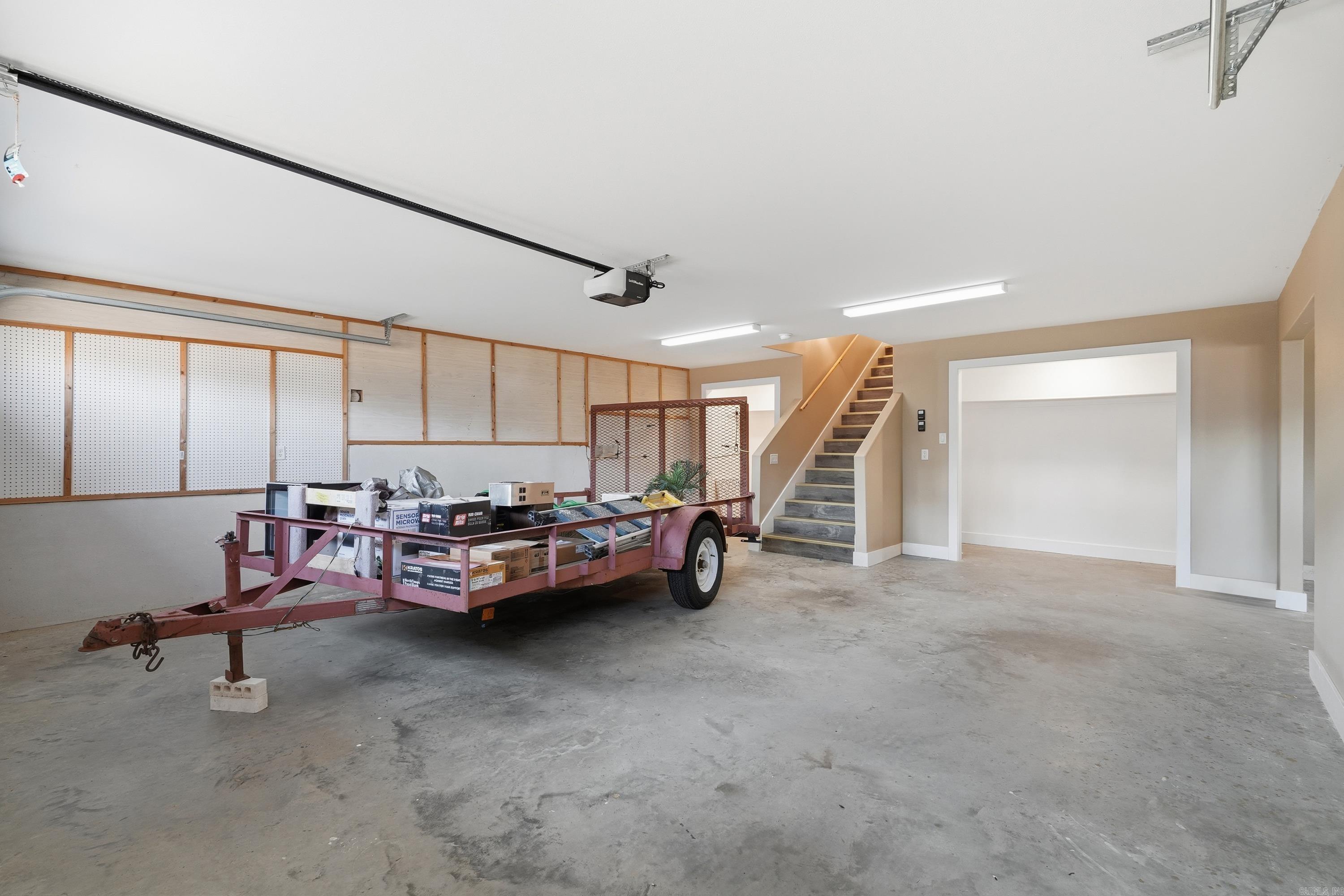 ANDRES PLACE - Residential