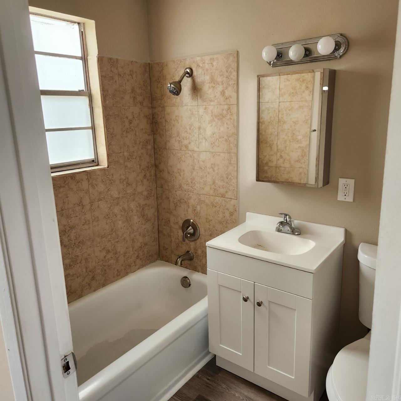 Sachs Suburban - Residential Lease