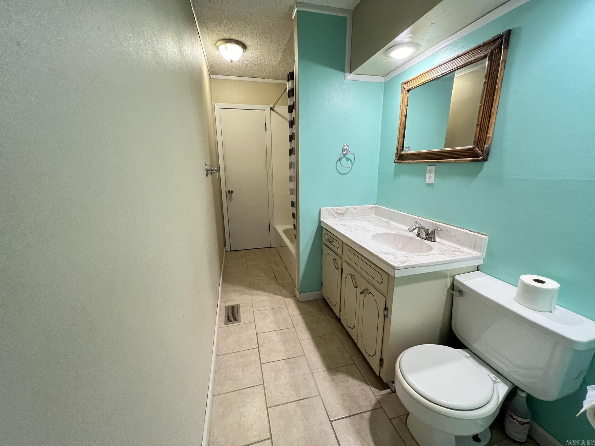 Lawrence #6 - Residential