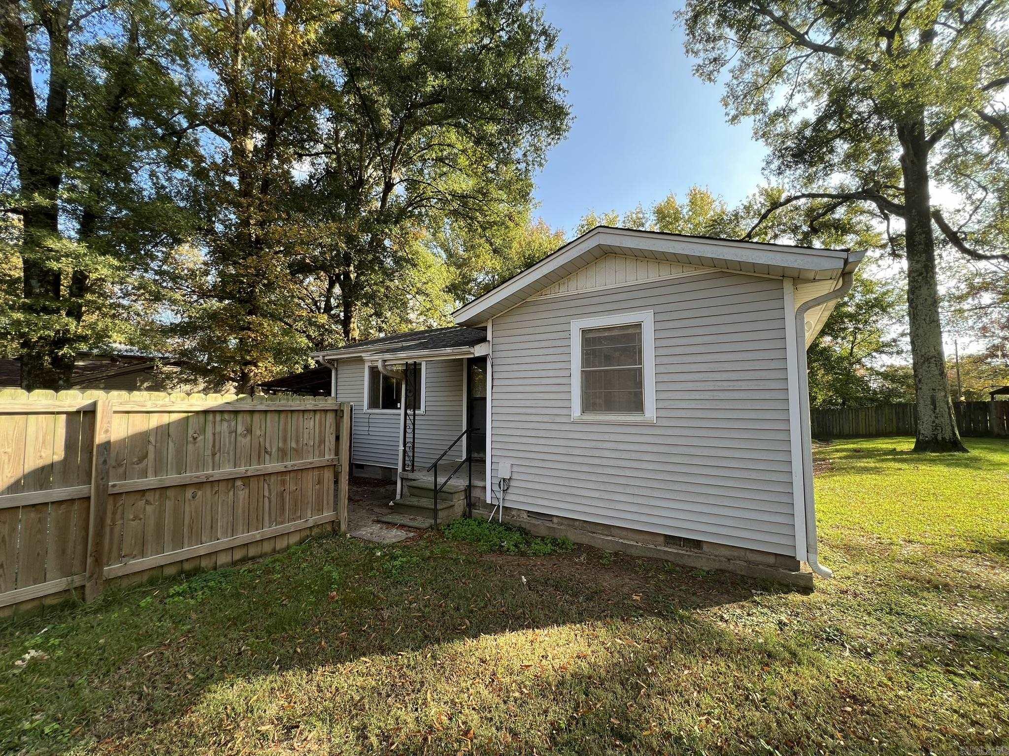 Lawrence #6 - Residential