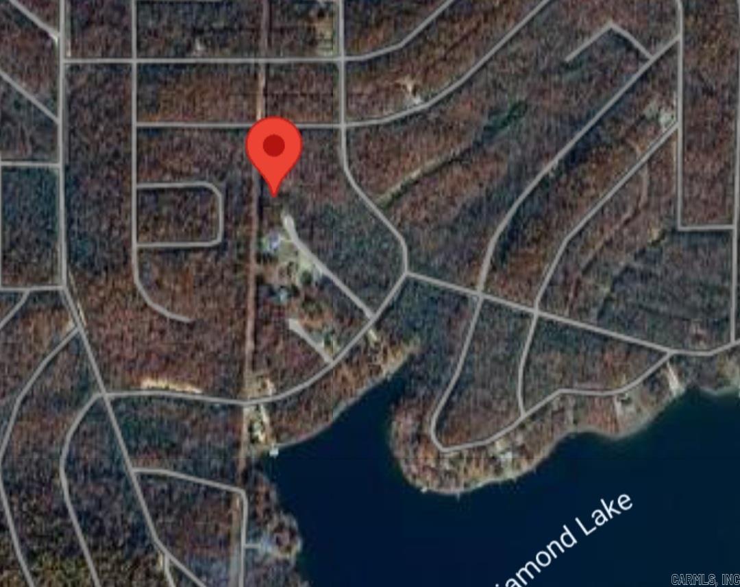 Welcome to the beautiful town of Horseshoe Bend! Build your new home on this .62 (+/-) acre lot that is just a couple blocks from Diamond Lake. Everywhere you go only takes about 5 minutes to get to area amenities. No mobiles allowed.