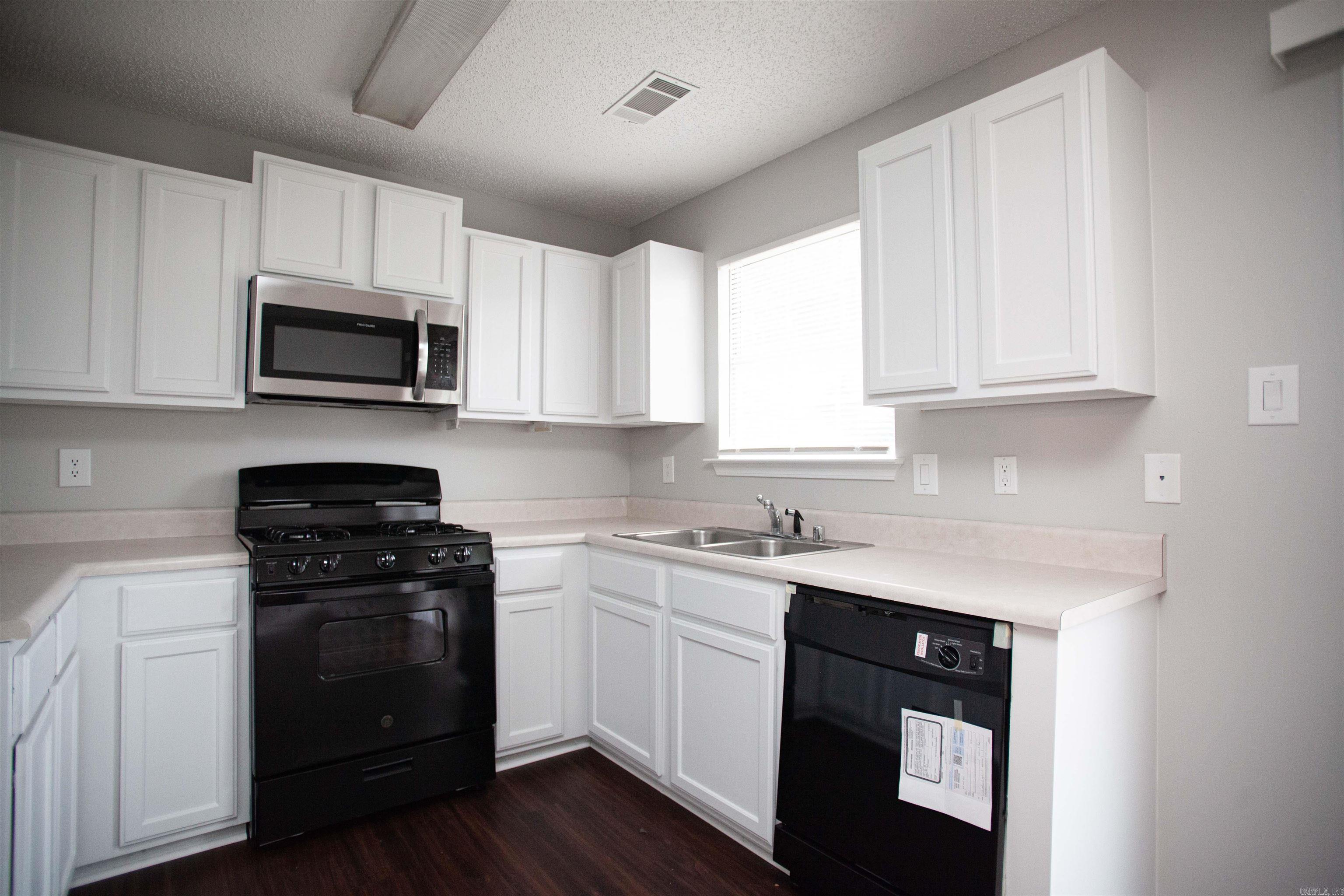 Meadowlake - Residential Lease