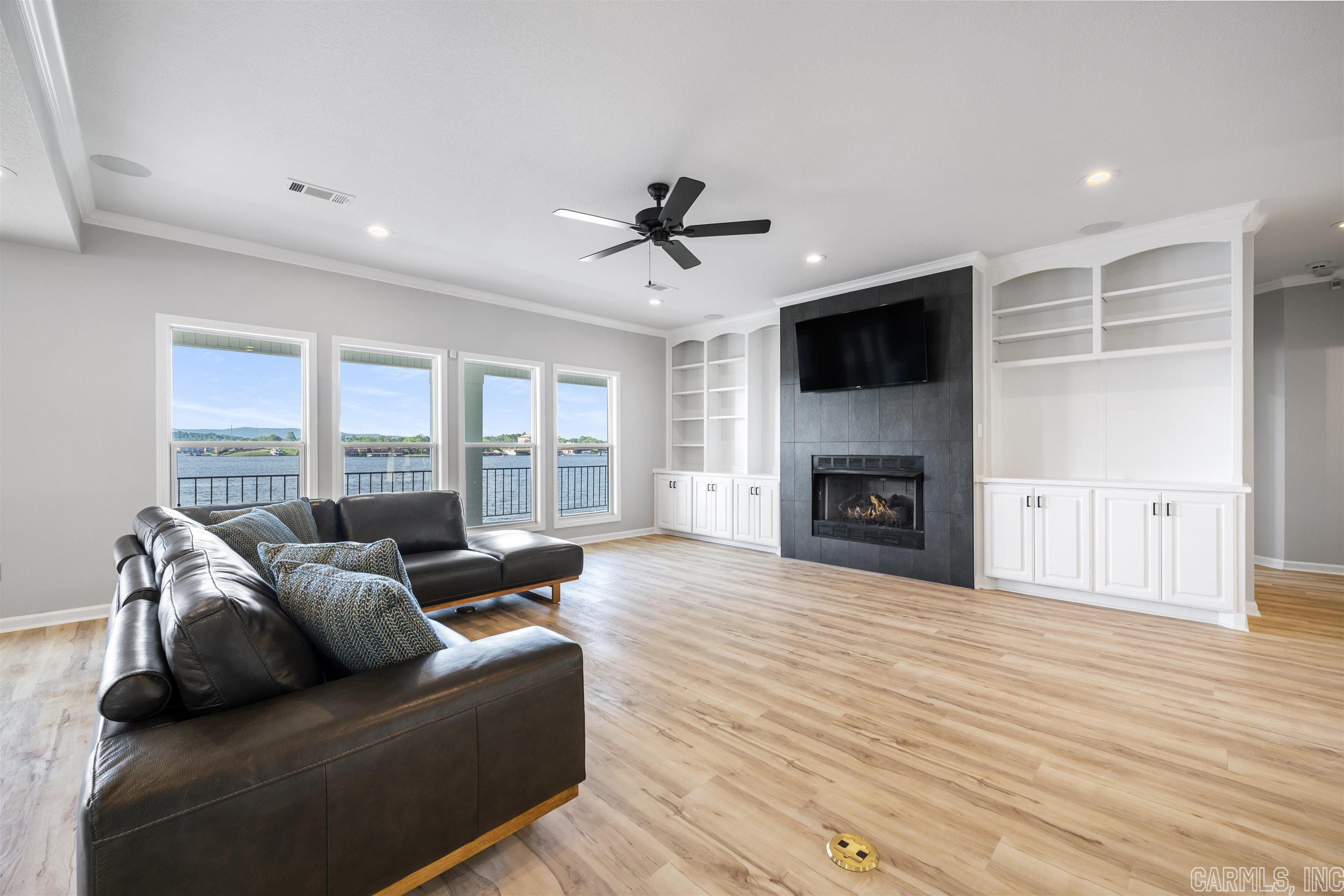 Hamilton Oaks - Residential