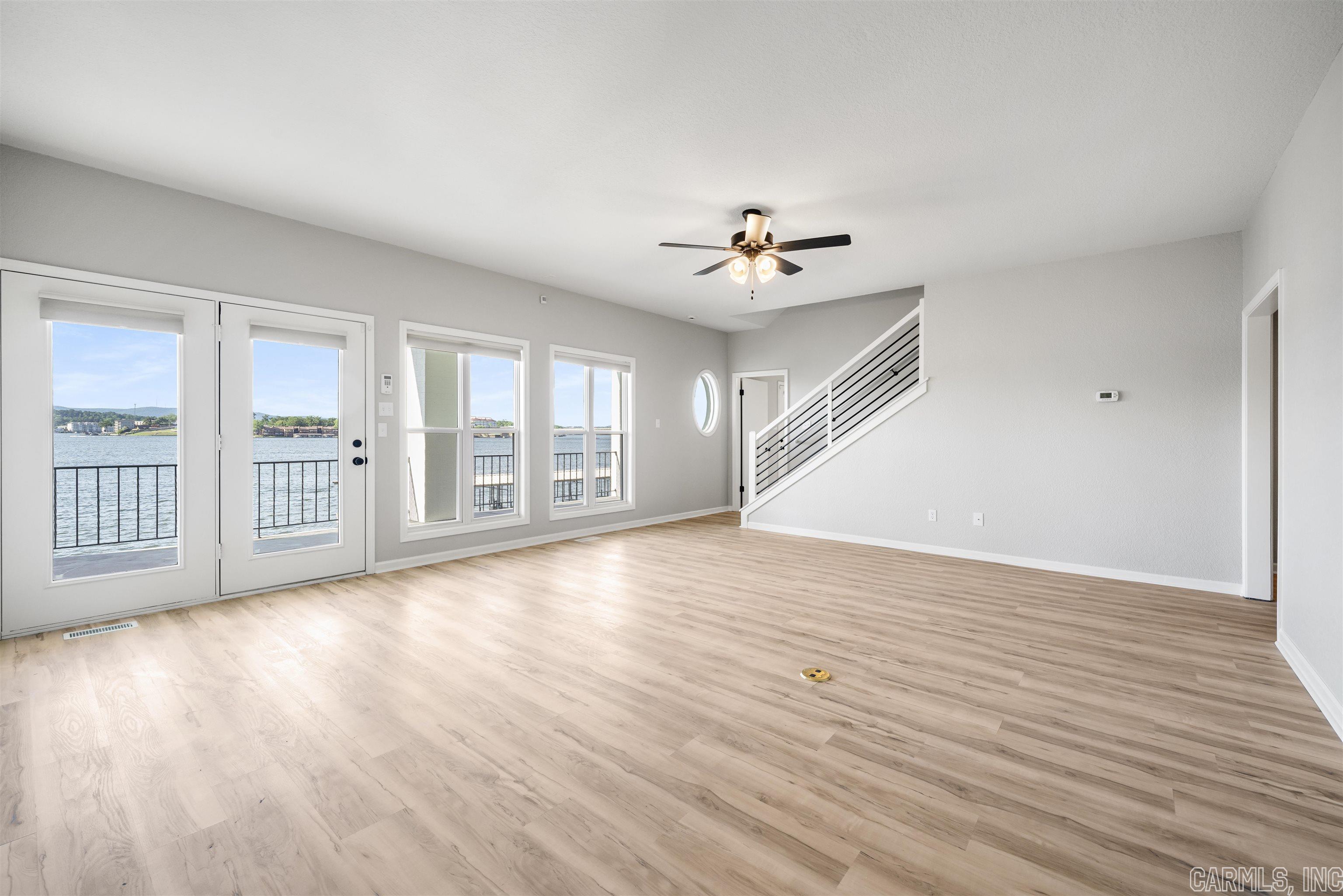 Hamilton Oaks - Residential