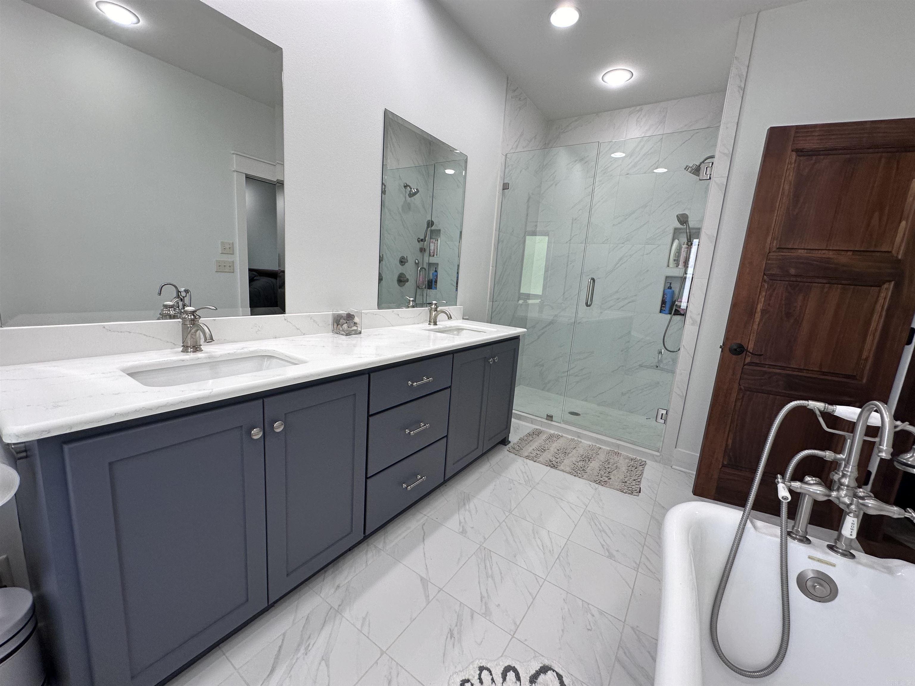 BELMONT ACRES - LAKE - Residential
