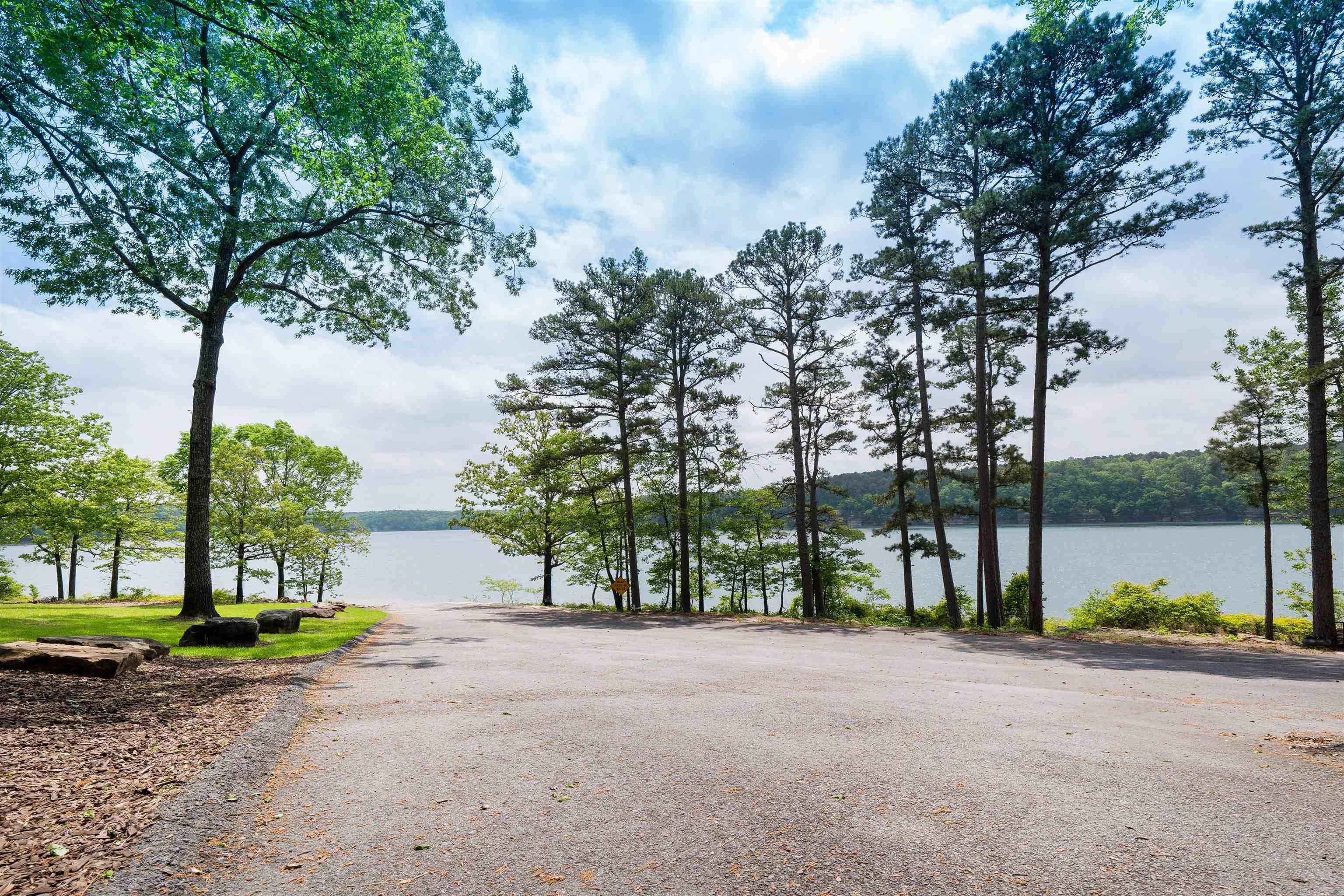 BELMONT ACRES - LAKE - Residential