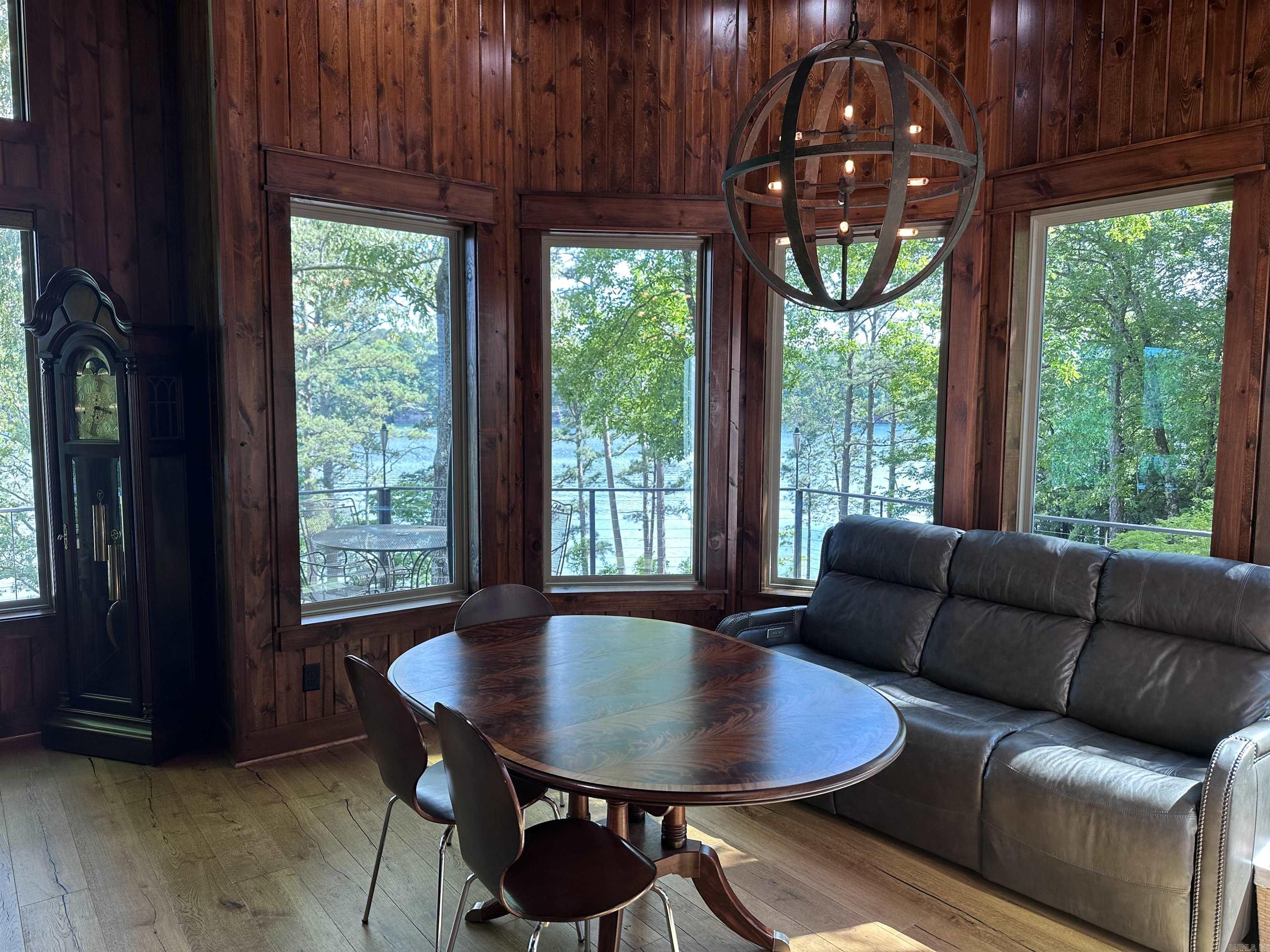 BELMONT ACRES - LAKE - Residential