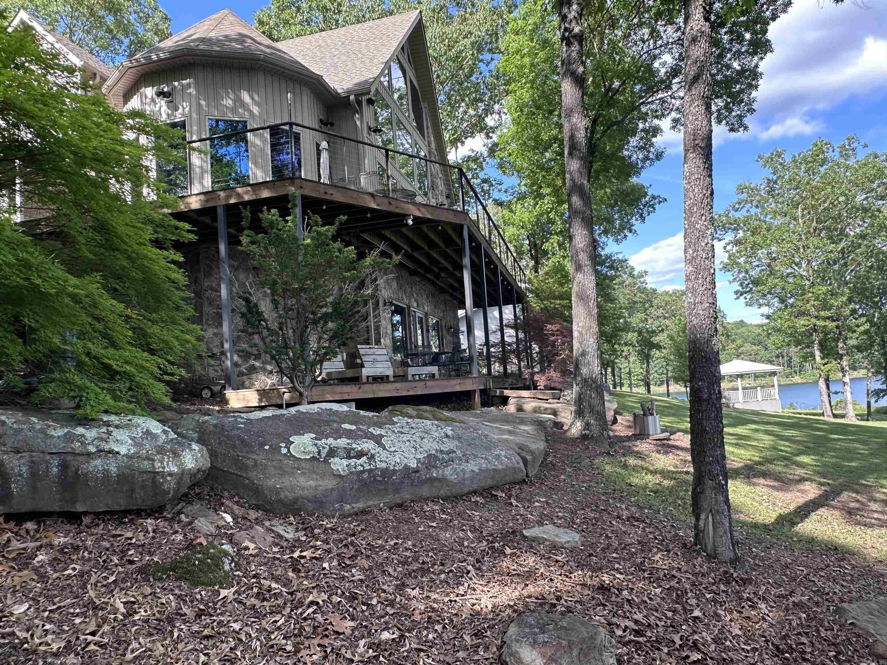 BELMONT ACRES - LAKE - Residential