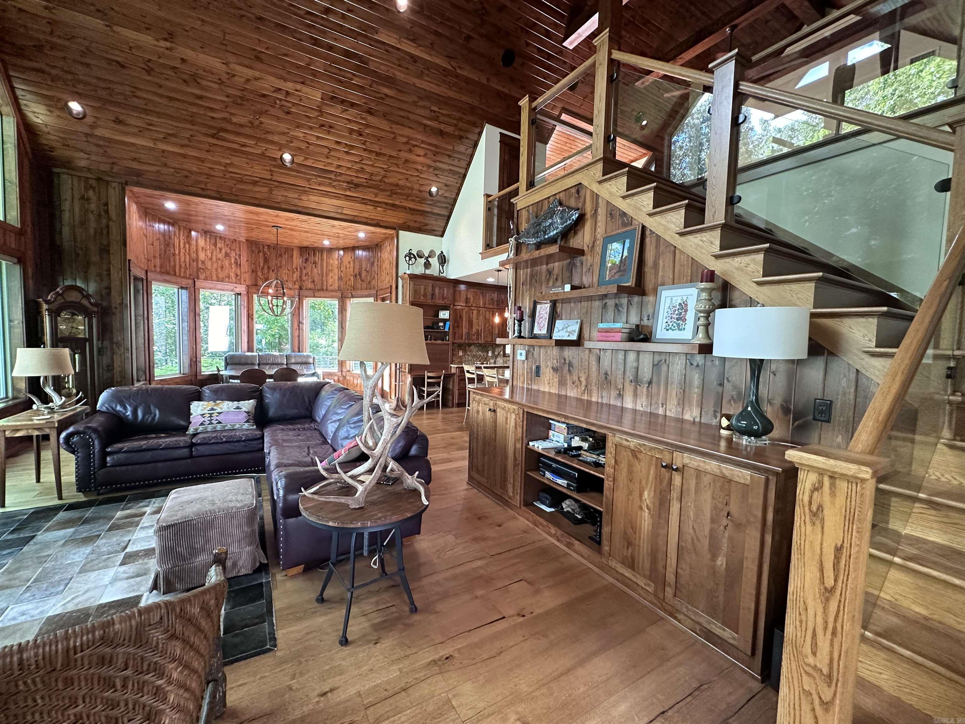 BELMONT ACRES - LAKE - Residential