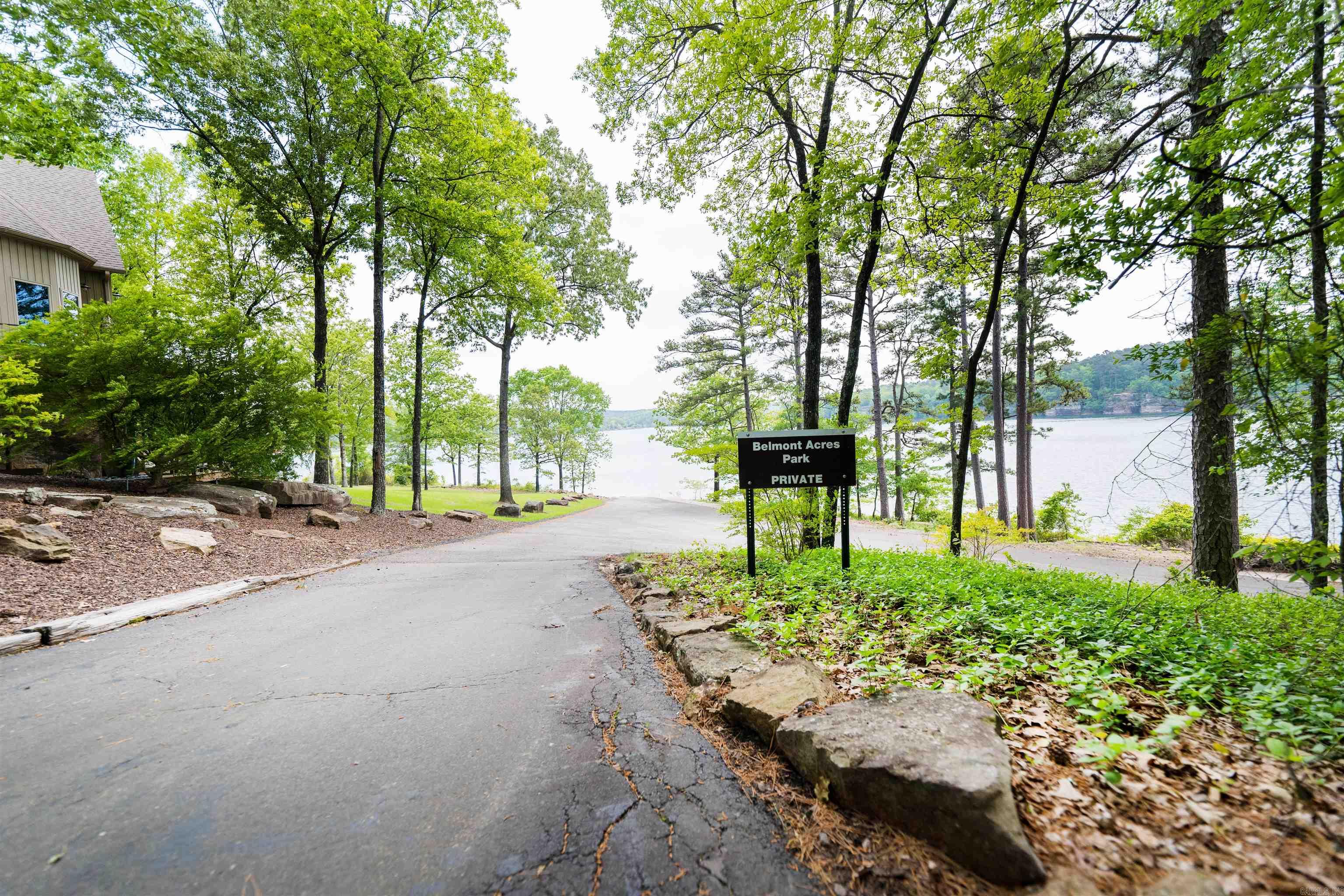 BELMONT ACRES - LAKE - Residential