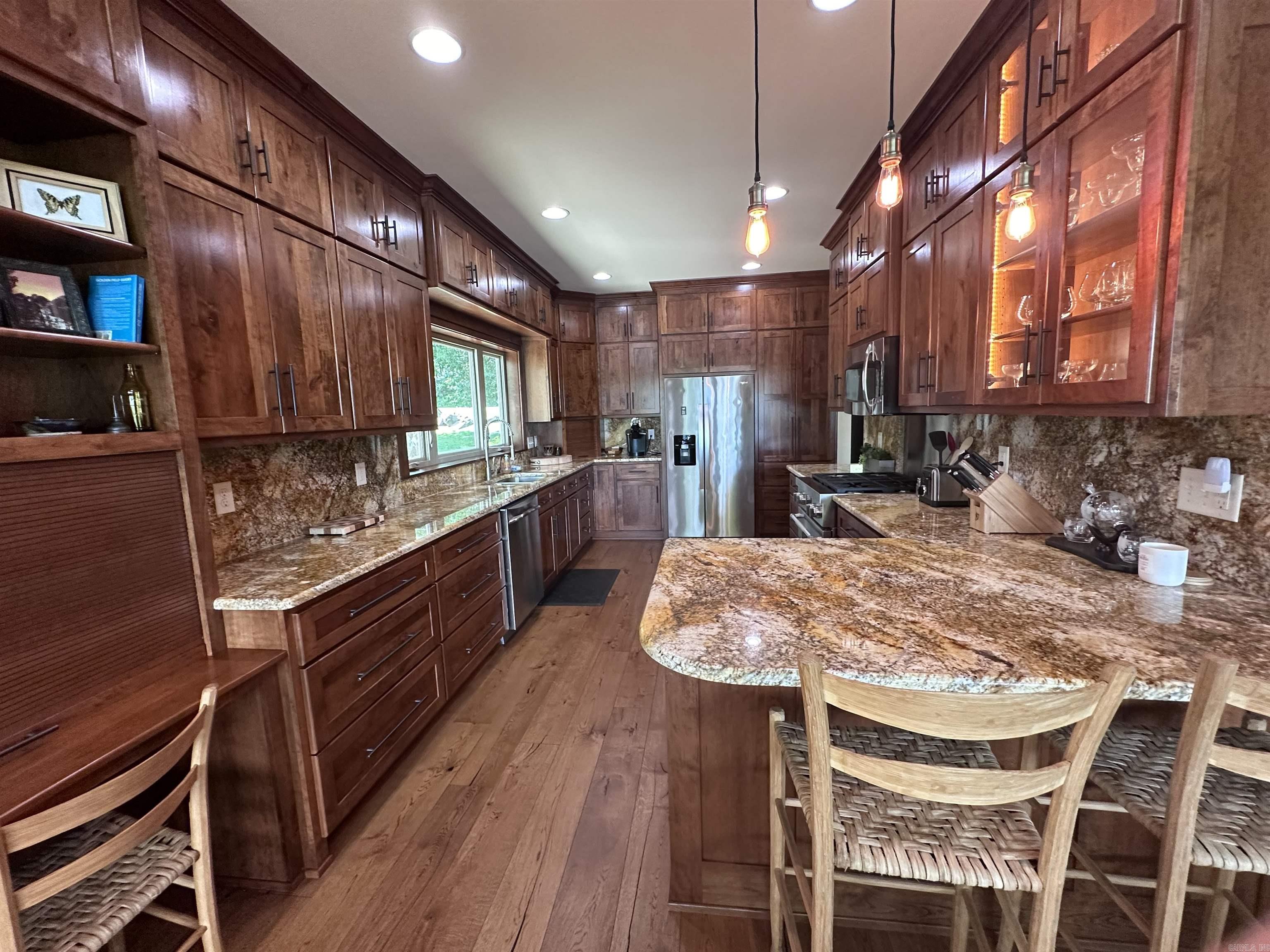 BELMONT ACRES - LAKE - Residential