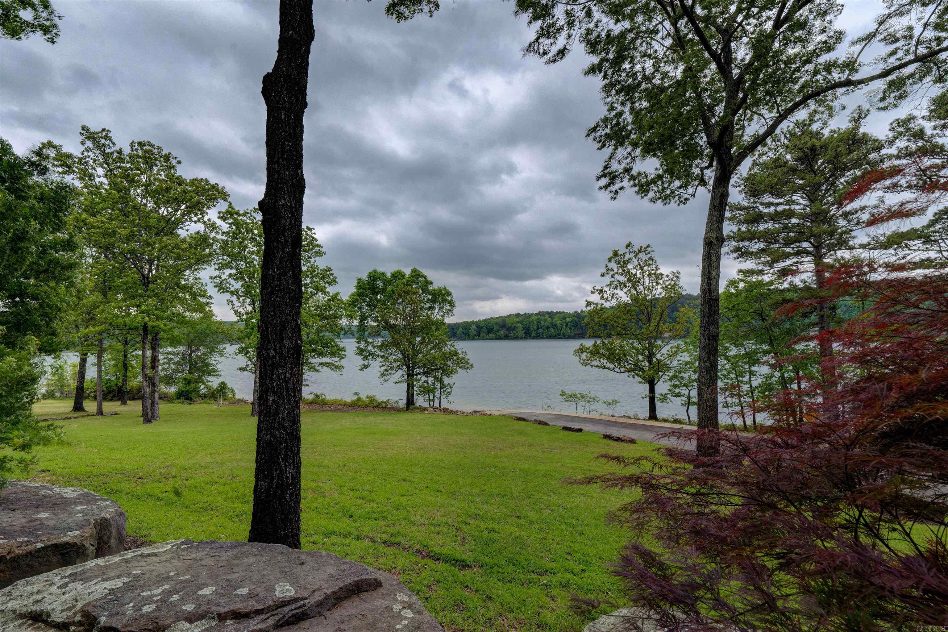 BELMONT ACRES - LAKE - Residential