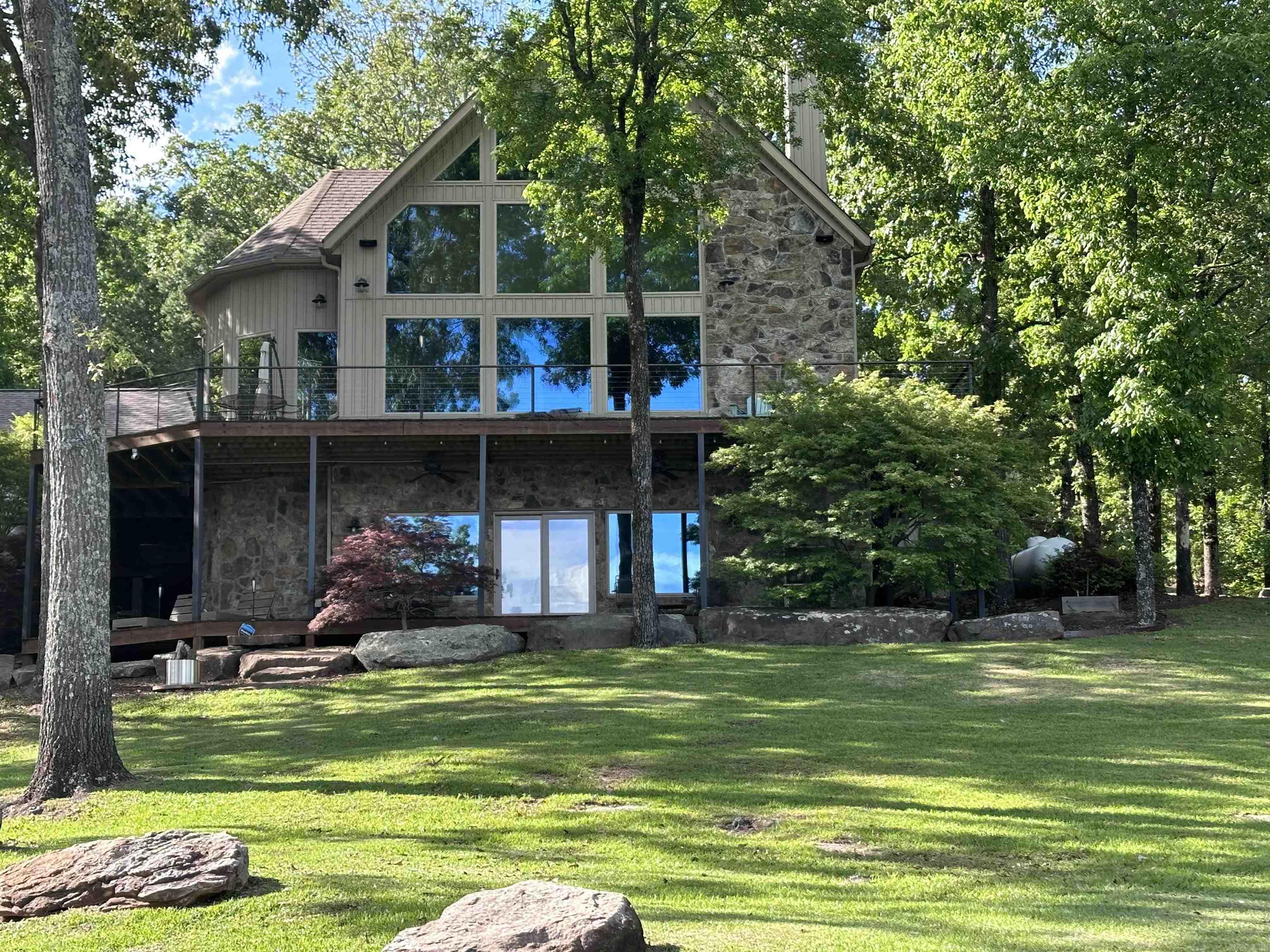 BELMONT ACRES - LAKE - Residential