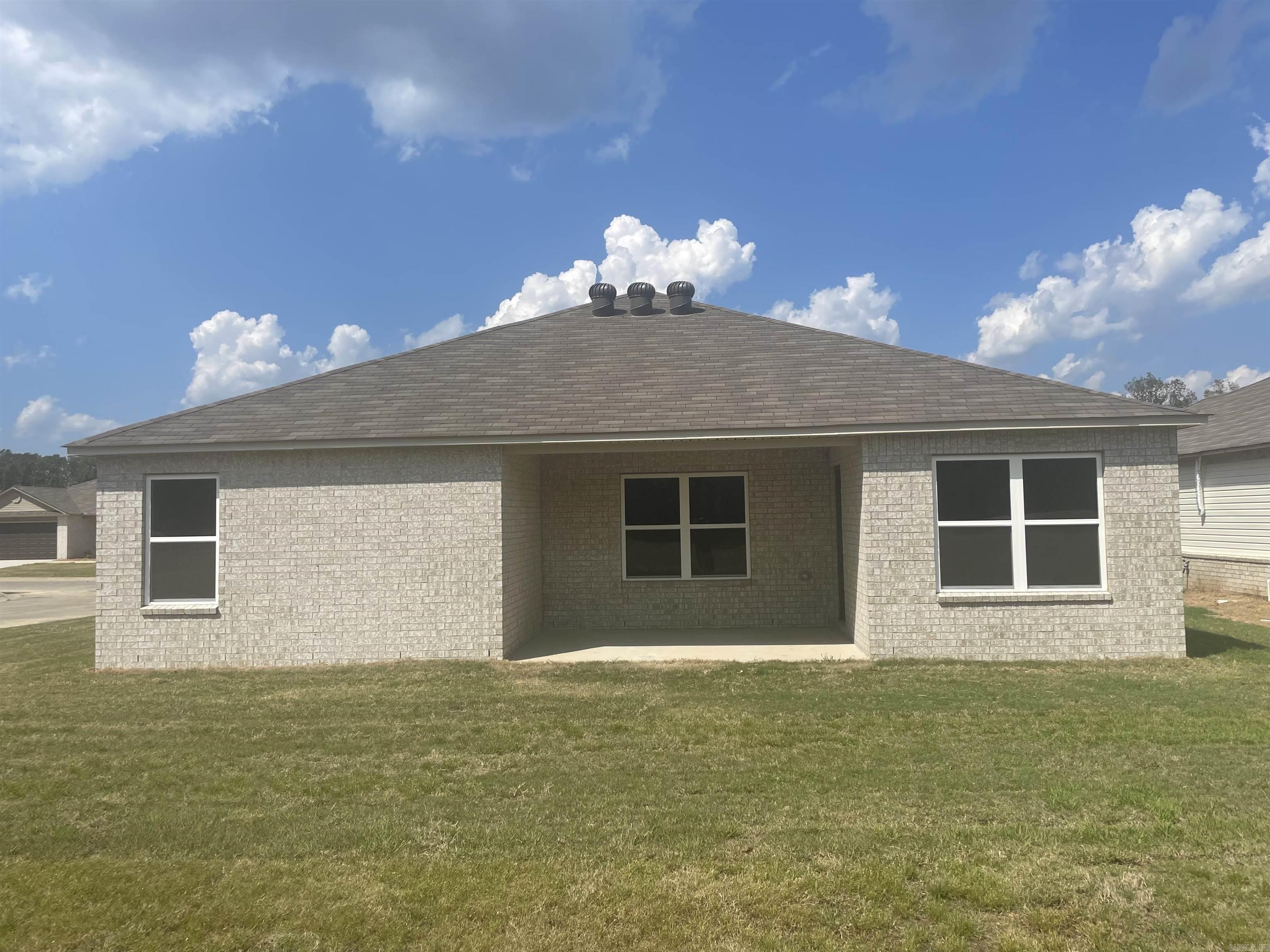 CYPRESS BEND AT WHITE OAK CROSSI - Residential
