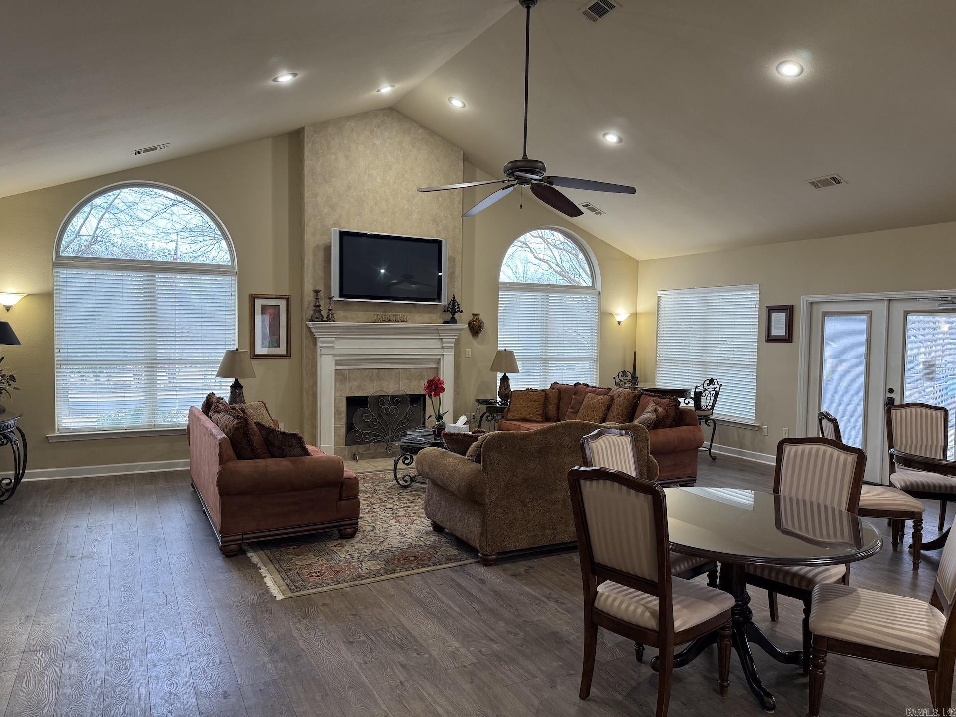 MOUNTAIN TERRACE ESTATES TOWNHOM - Residential