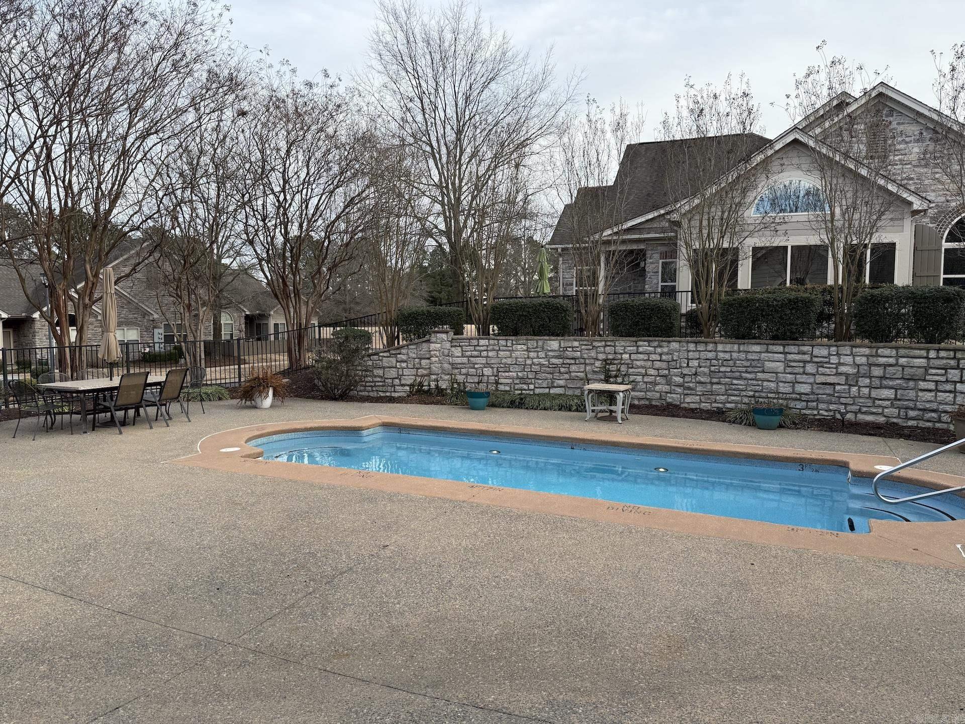 MOUNTAIN TERRACE ESTATES TOWNHOM - Residential