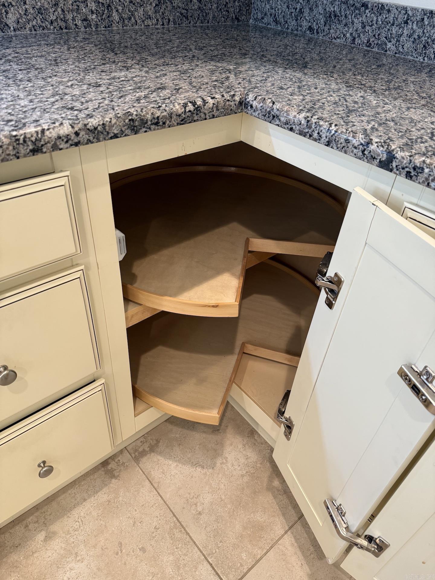 MOUNTAIN TERRACE ESTATES TOWNHOM - Residential