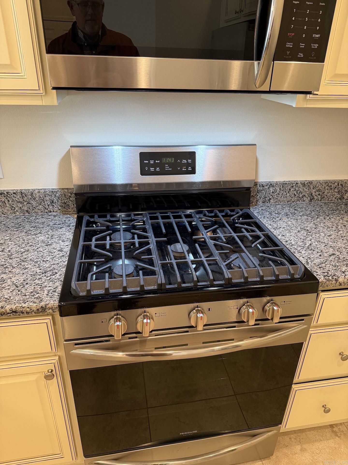 MOUNTAIN TERRACE ESTATES TOWNHOM - Residential