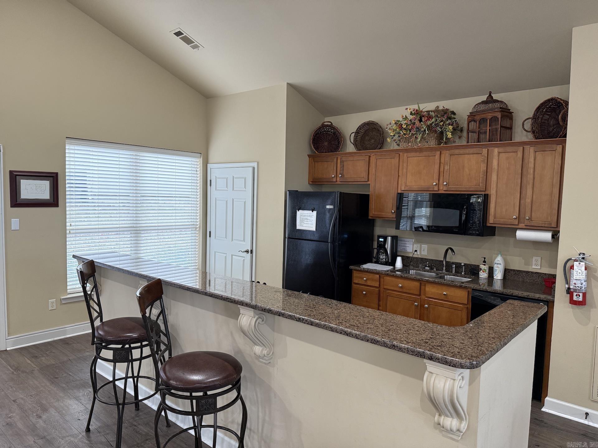 MOUNTAIN TERRACE ESTATES TOWNHOM - Residential