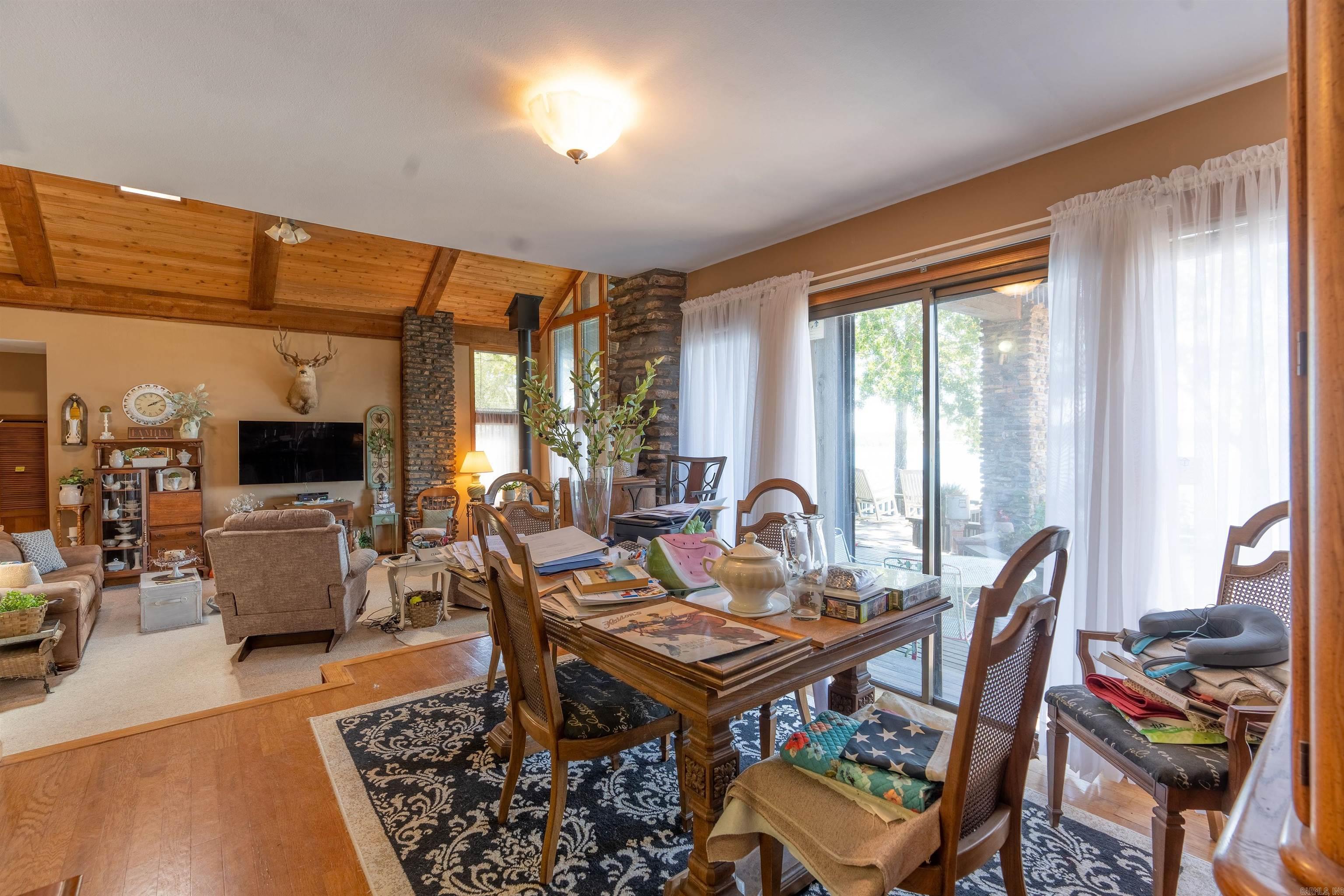 RIVIERA COVE - LAKE - Residential