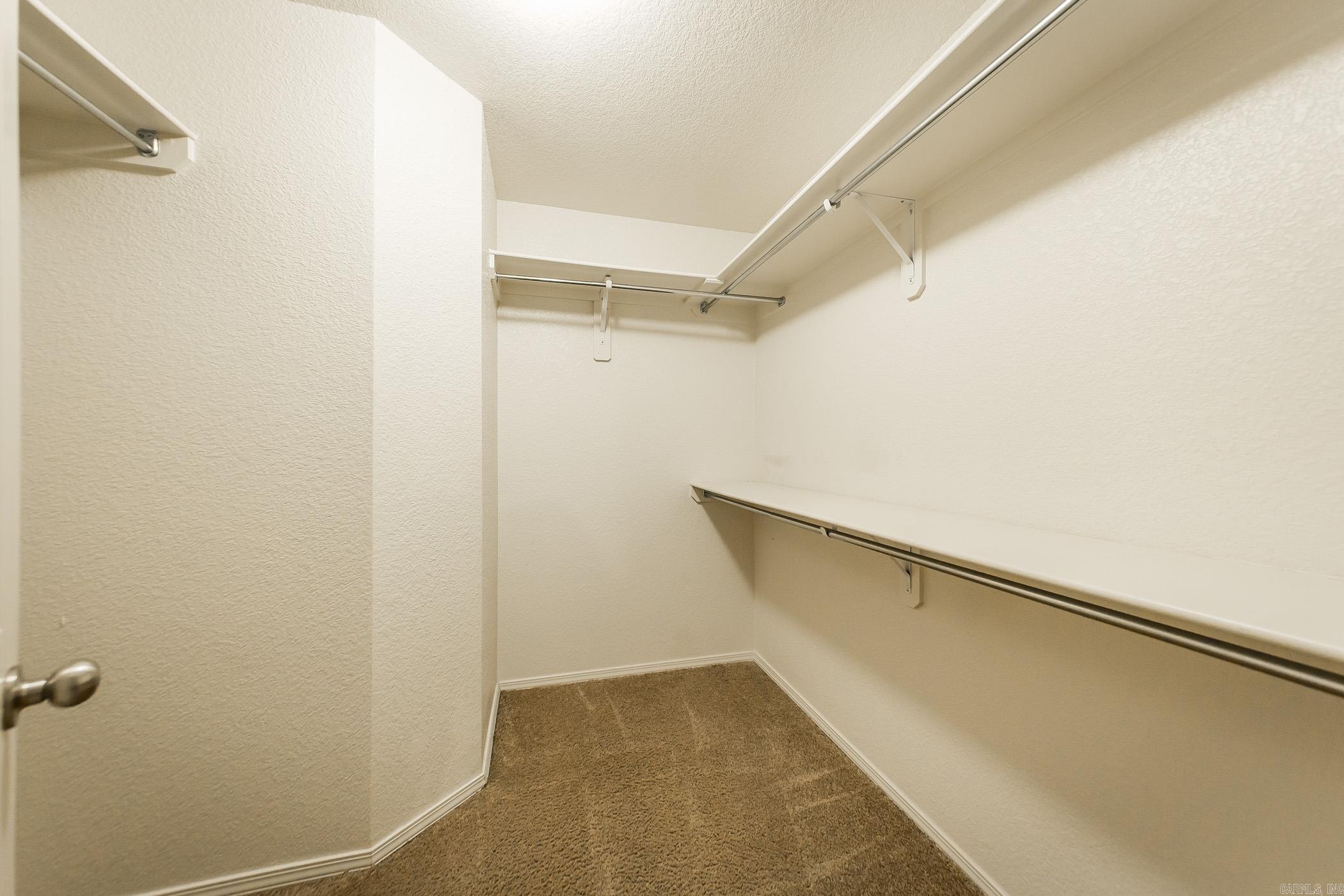 STONEHENGE PLACE - Residential