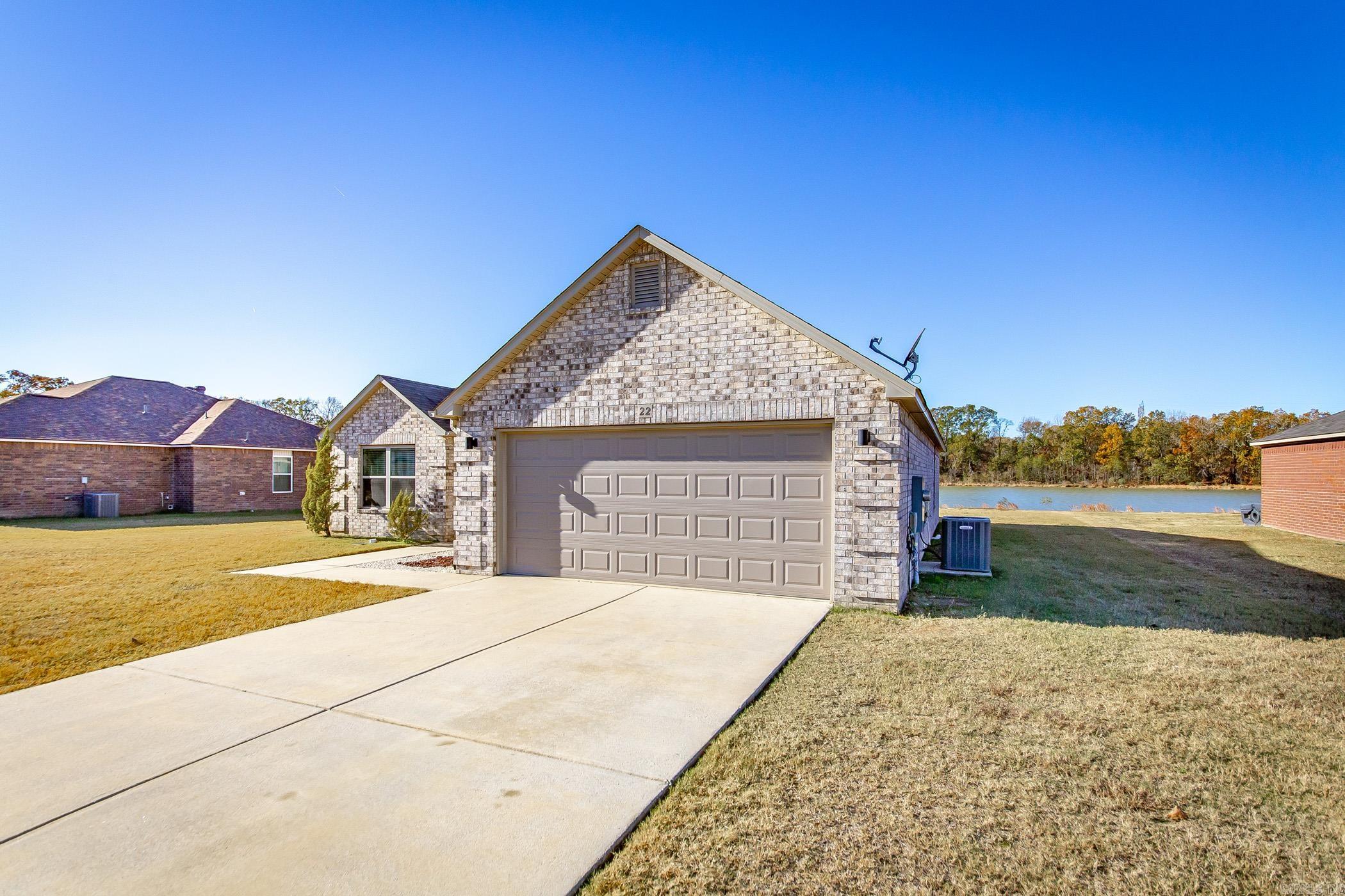 STONEHENGE PLACE - Residential