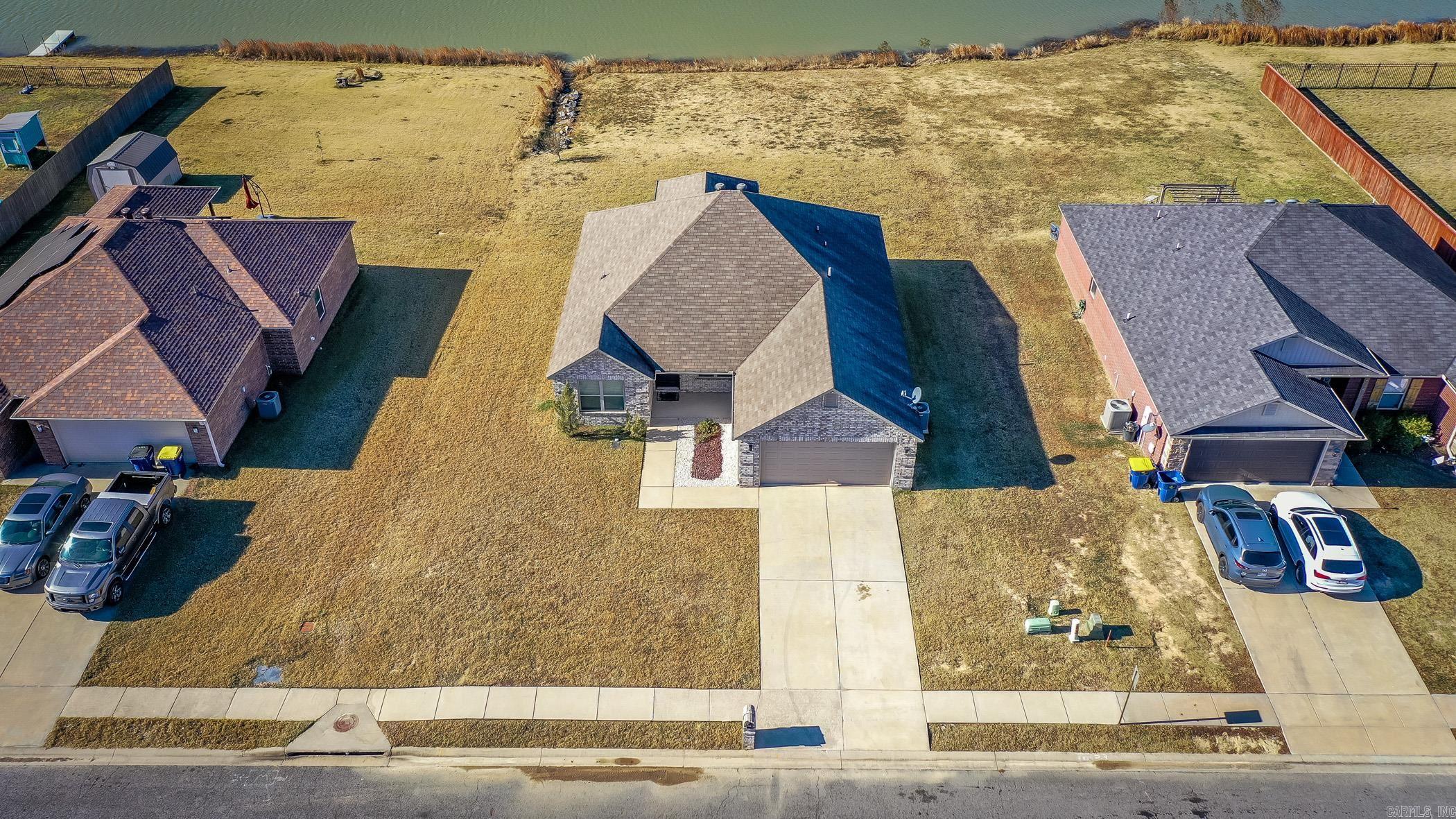 STONEHENGE PLACE - Residential