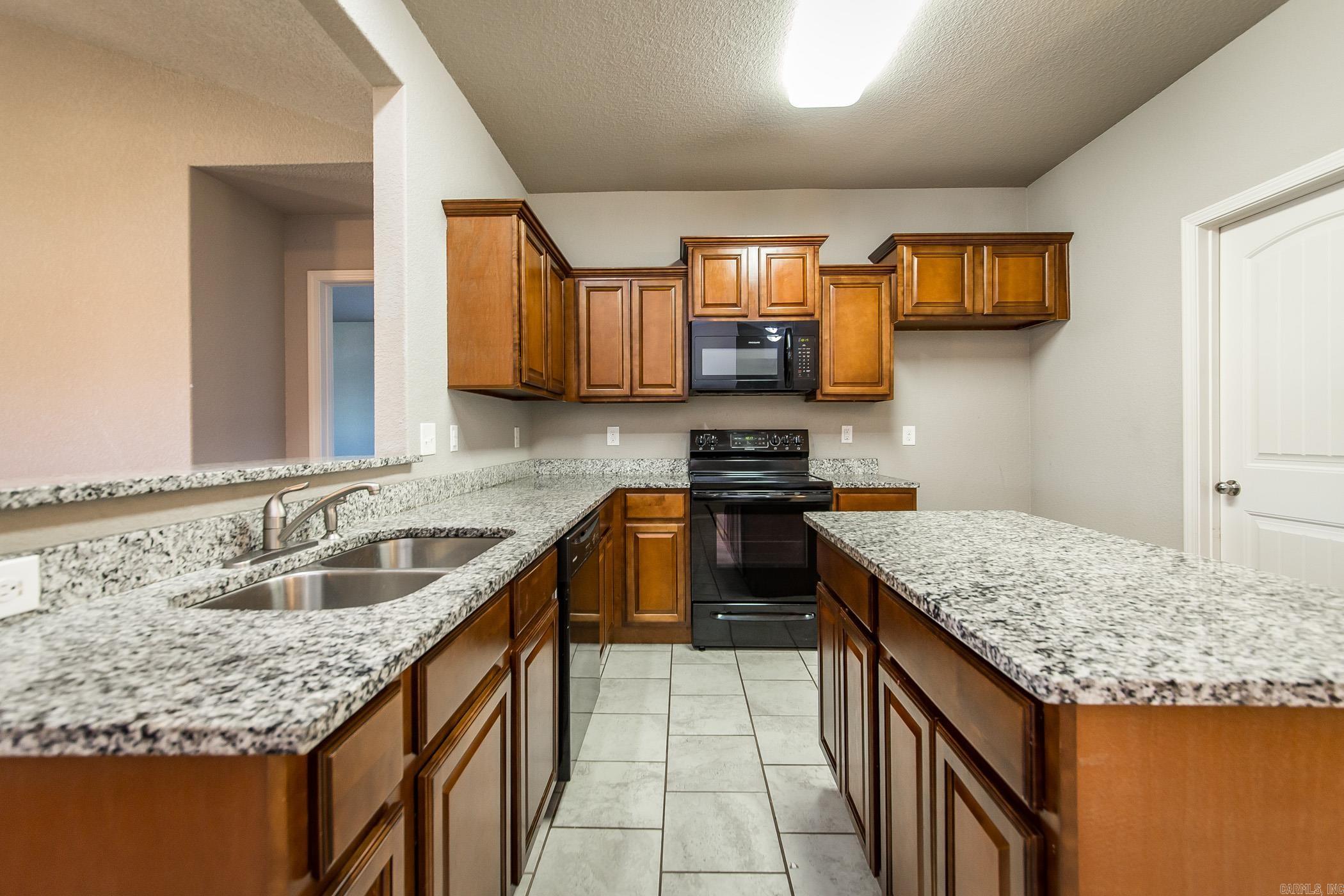 STONEHENGE PLACE - Residential