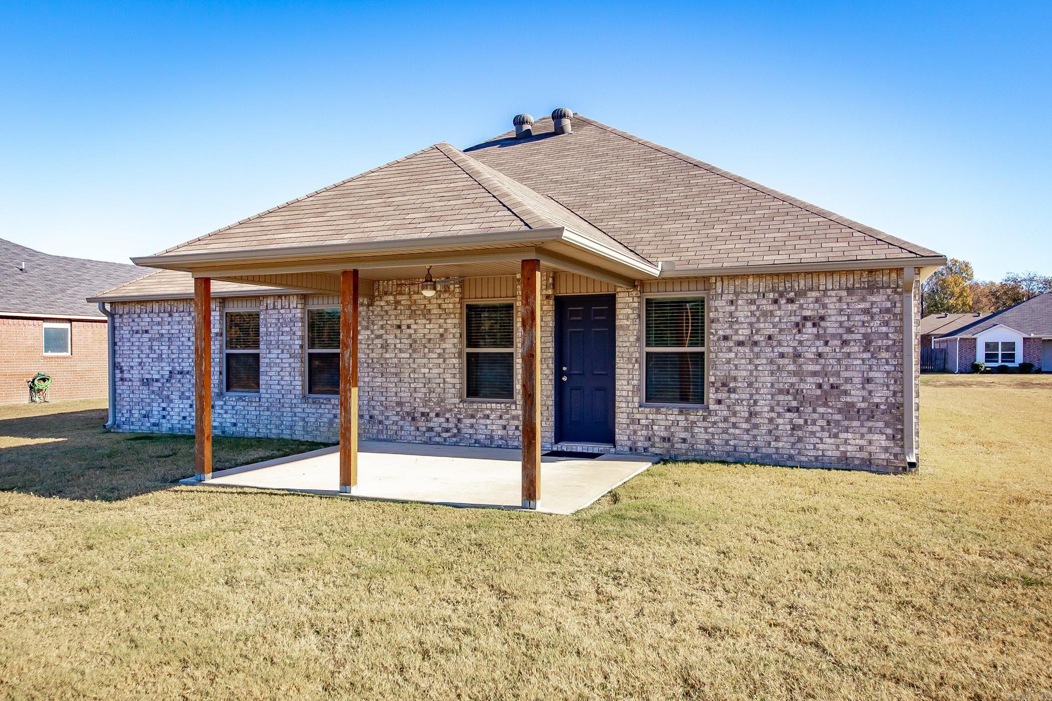 STONEHENGE PLACE - Residential