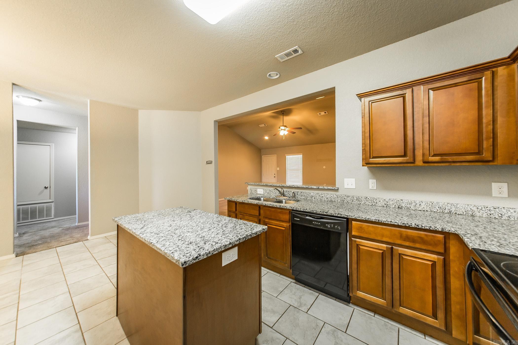 STONEHENGE PLACE - Residential