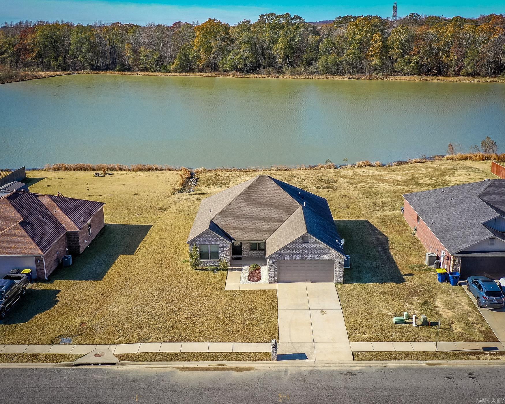 STONEHENGE PLACE - Residential