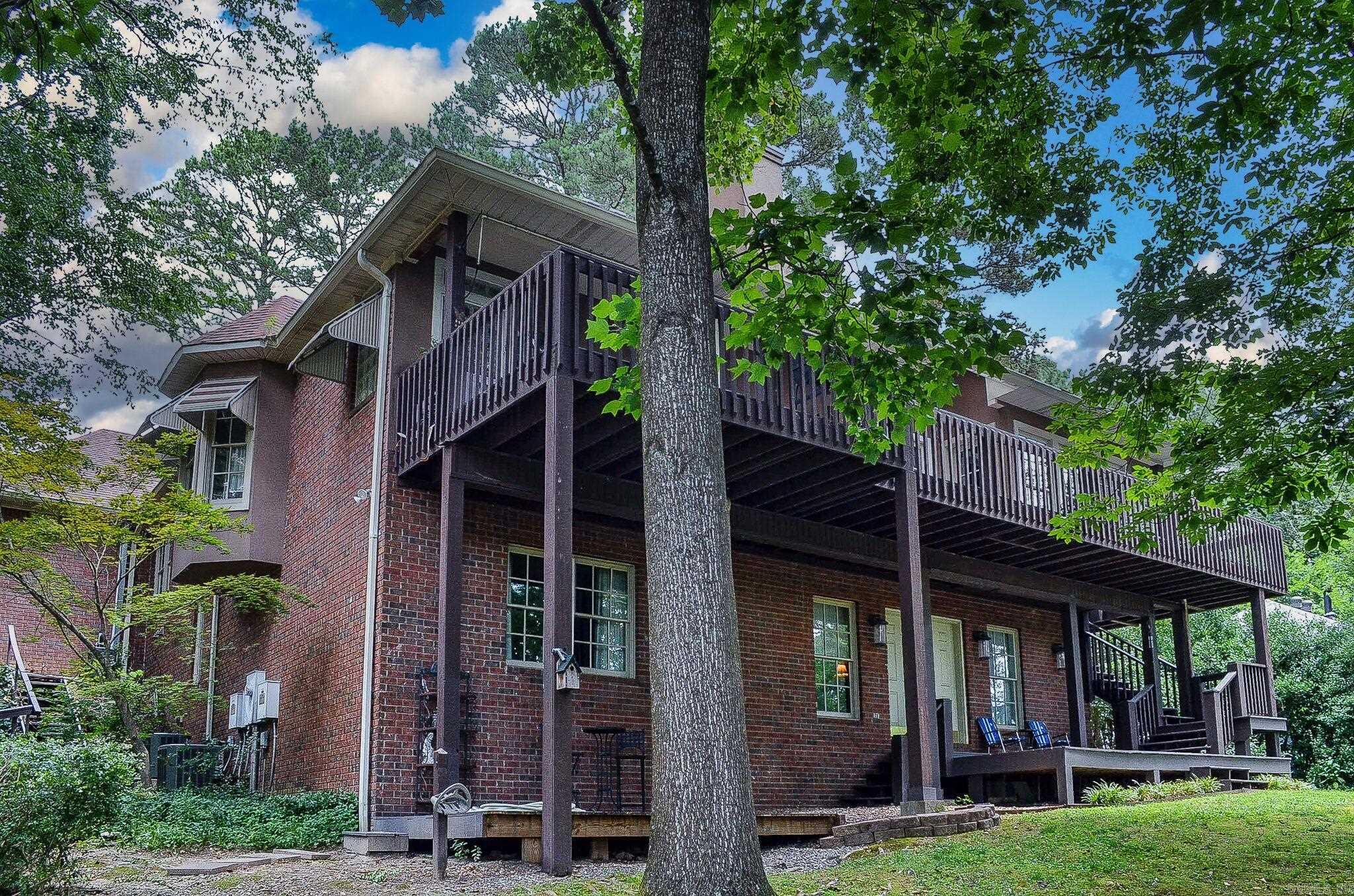 MEADOW-WOOD - Residential