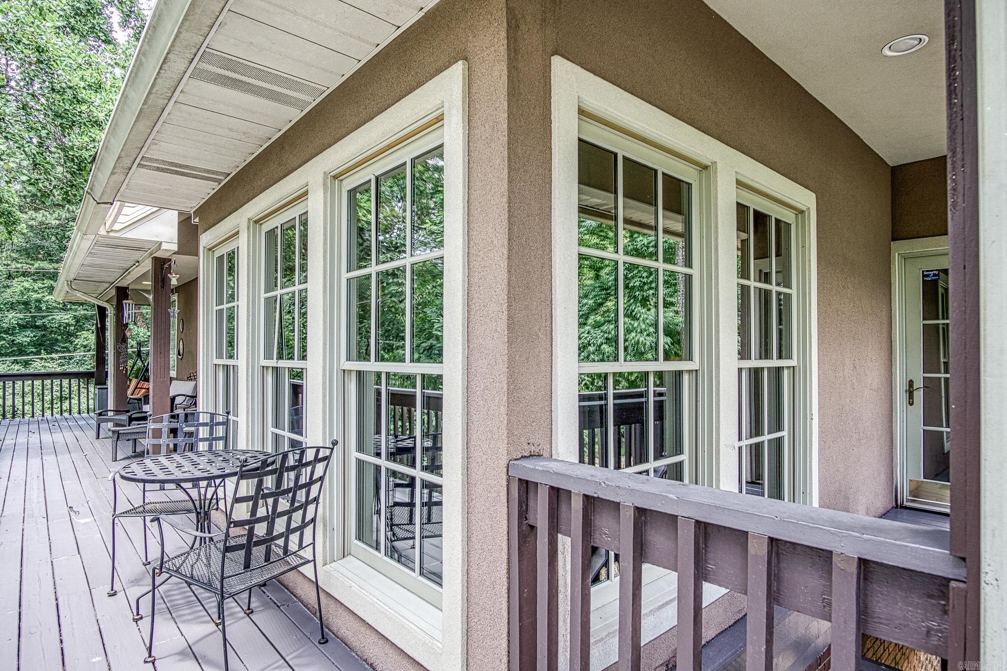 MEADOW-WOOD - Residential
