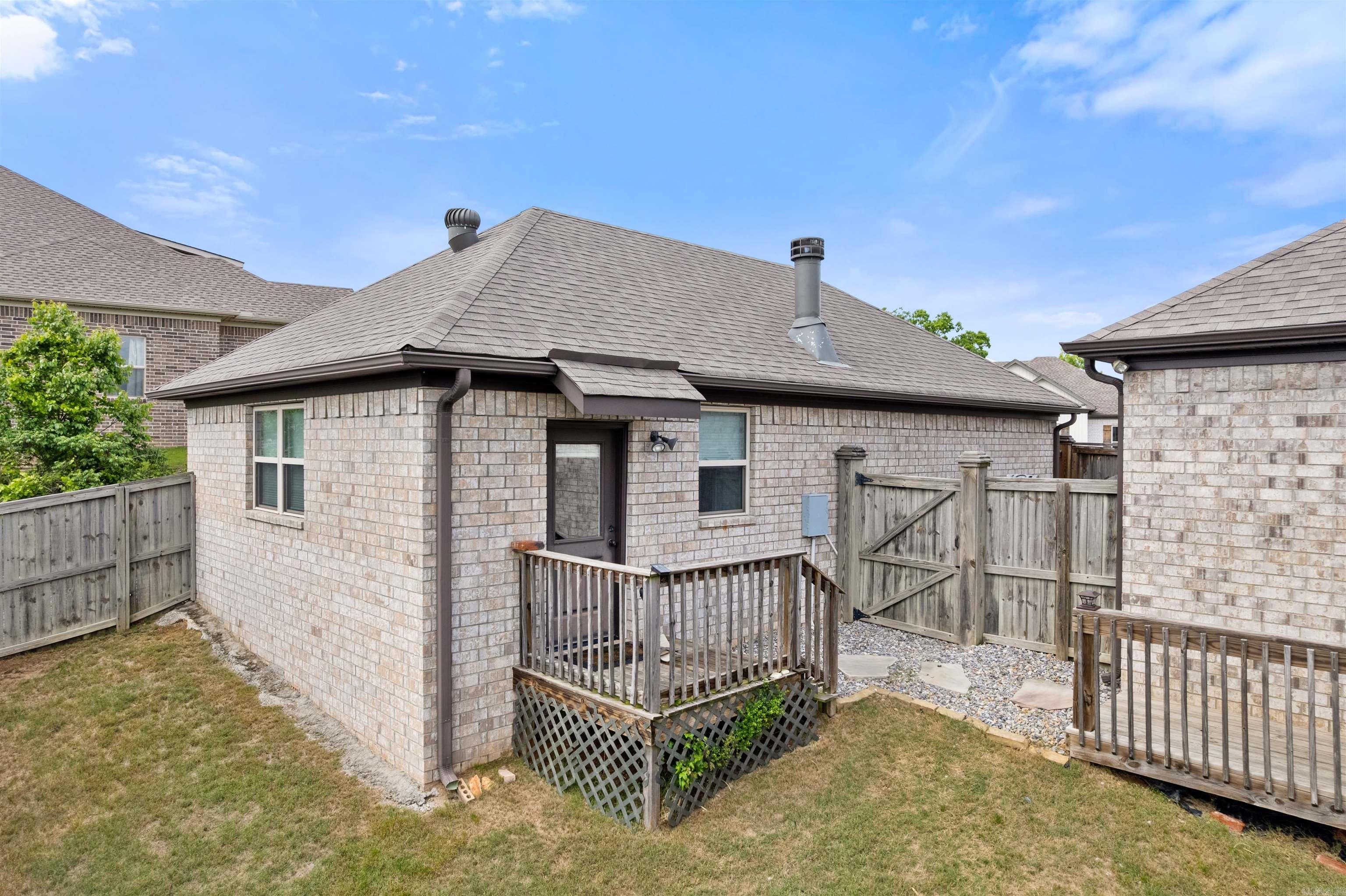 LOCHRIDGE ESTATES - Residential
