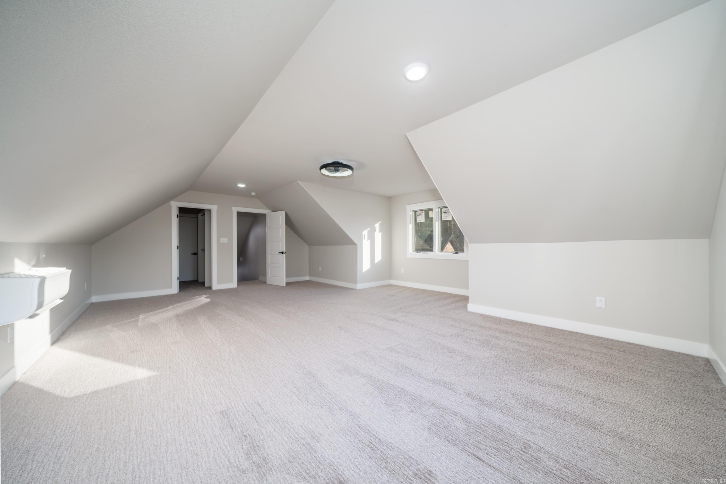 ARLINGTON PARK - Residential