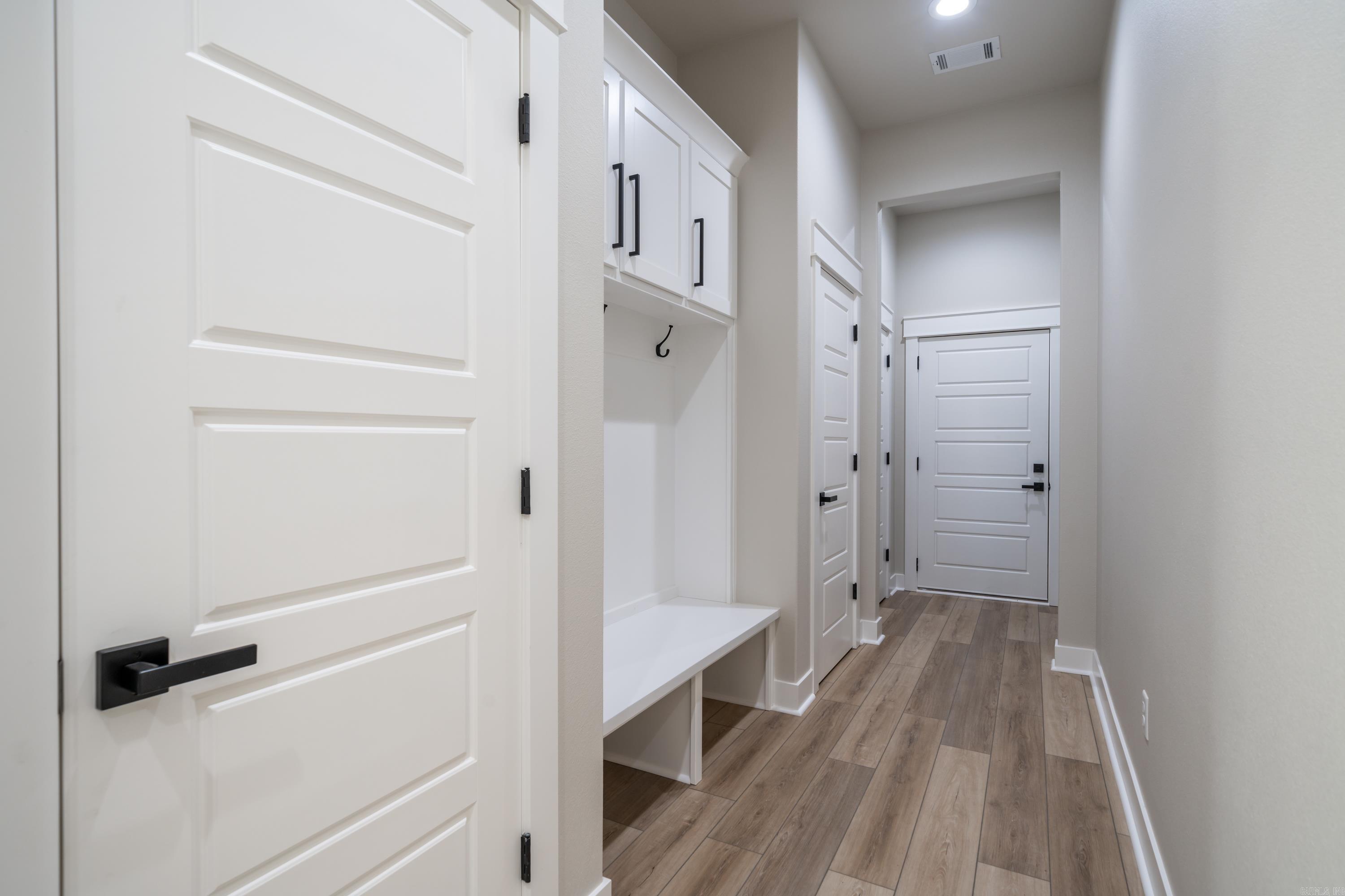 ARLINGTON PARK - Residential