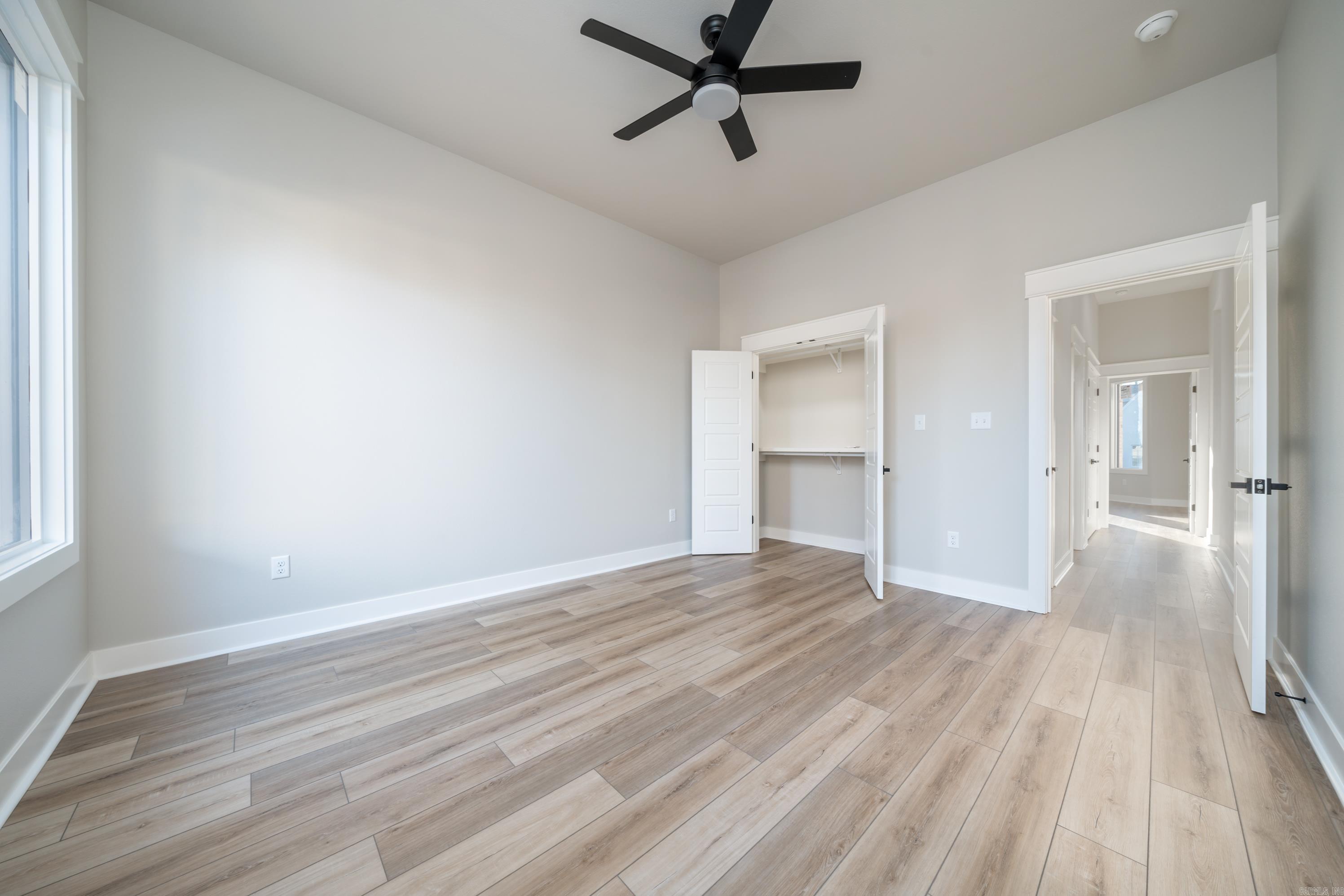 ARLINGTON PARK - Residential