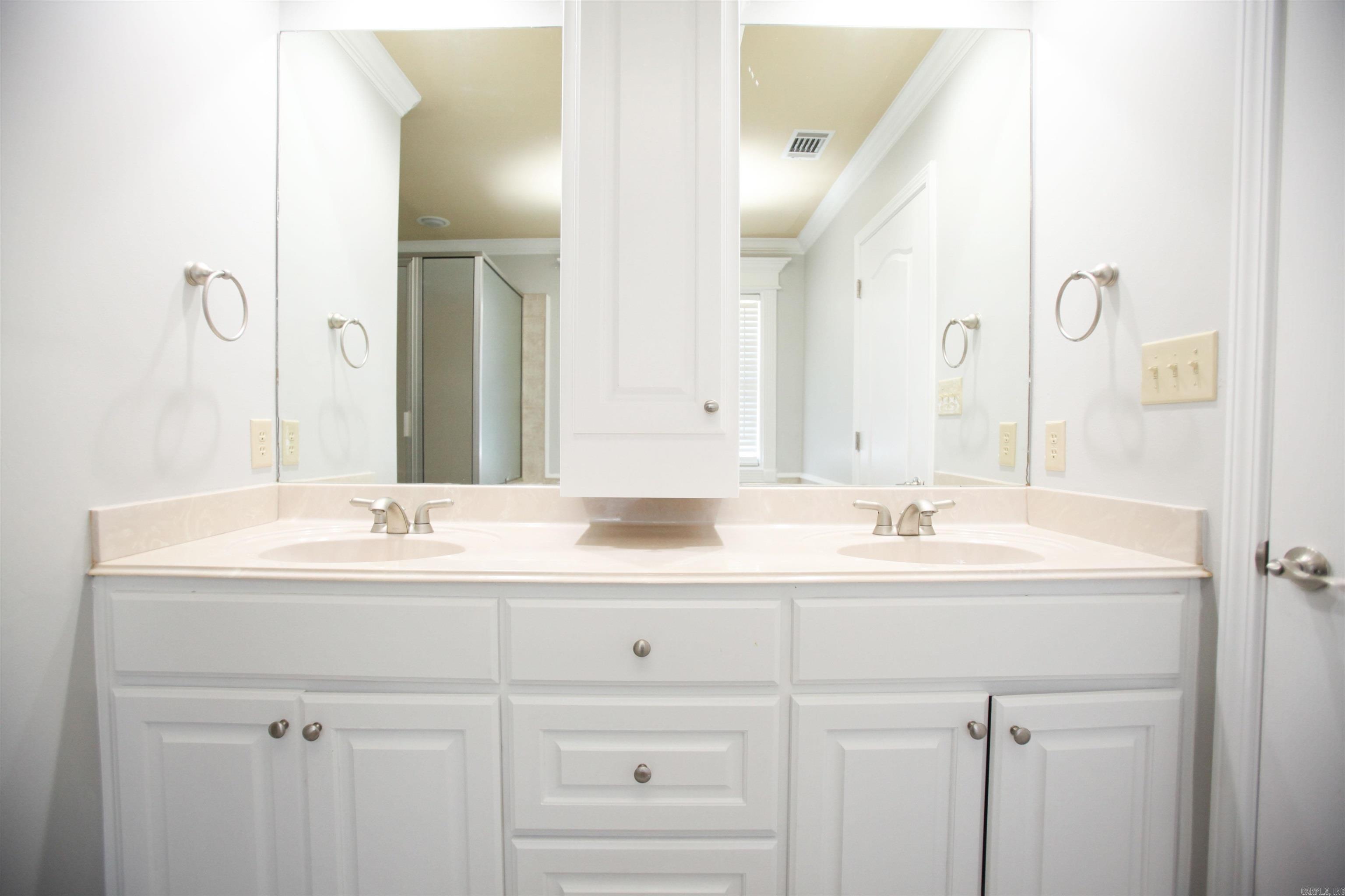 Club Cove - Residential Lease